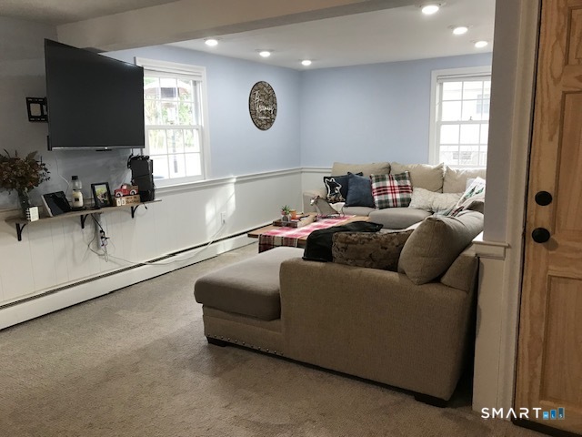 Photo 13 of 14 Ivy Lane, Wethersfield, CT