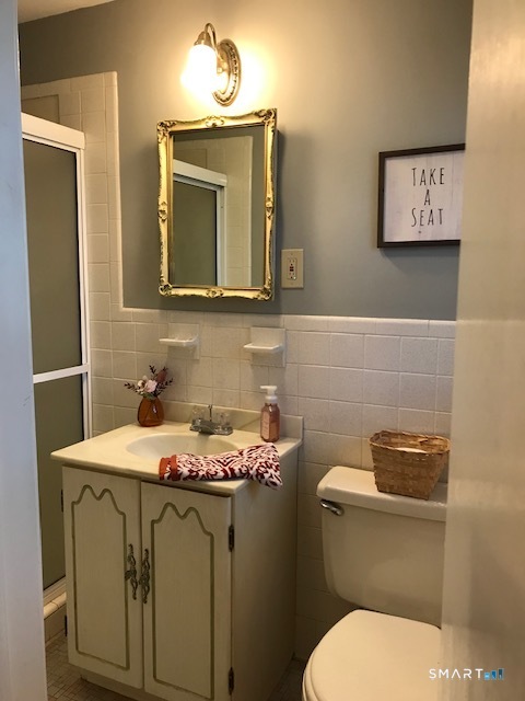 Photo 23 of 14 Ivy Lane, Wethersfield, CT