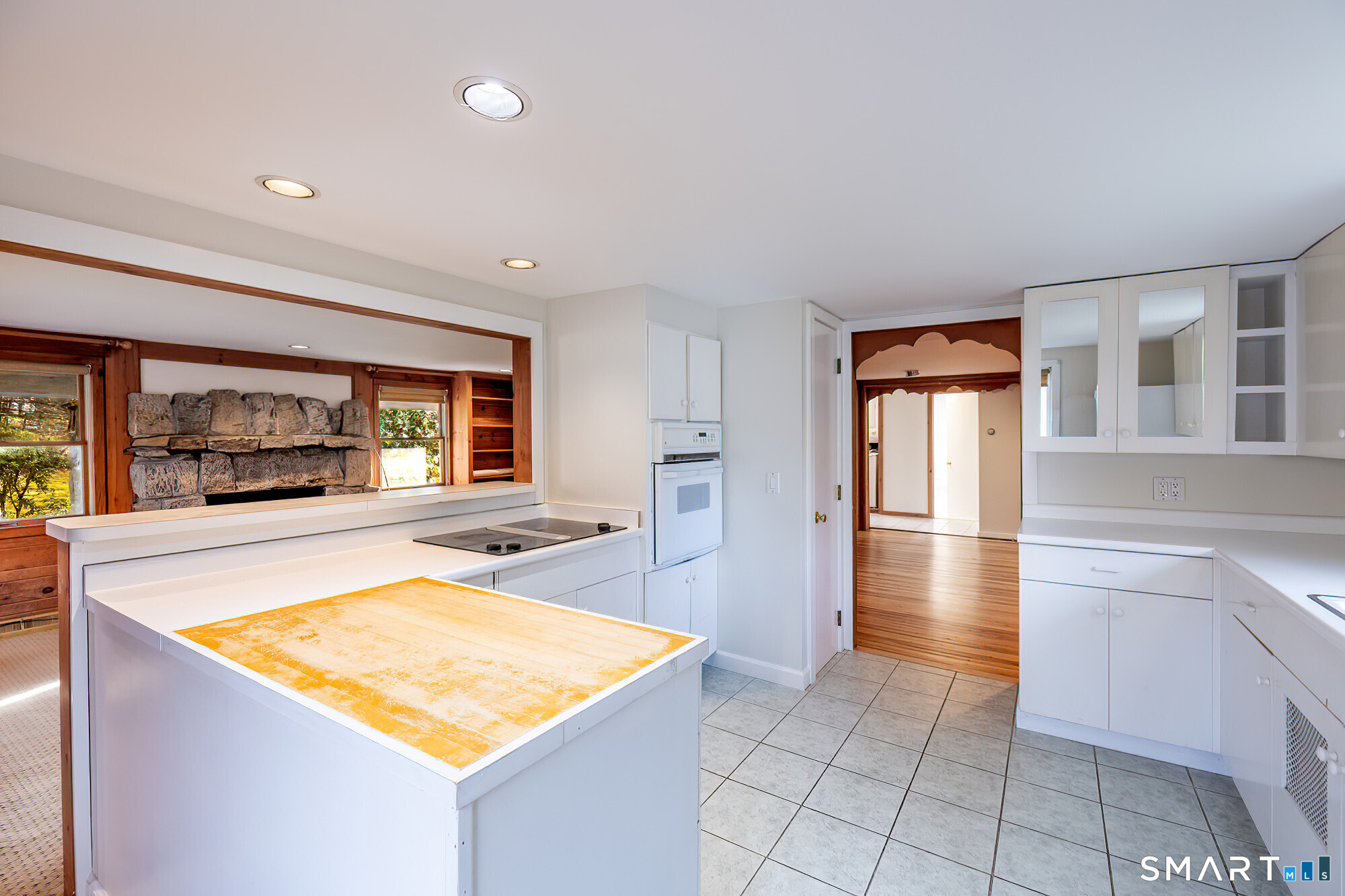 Photo 10 of 1 Long Wall Road, Redding, CT