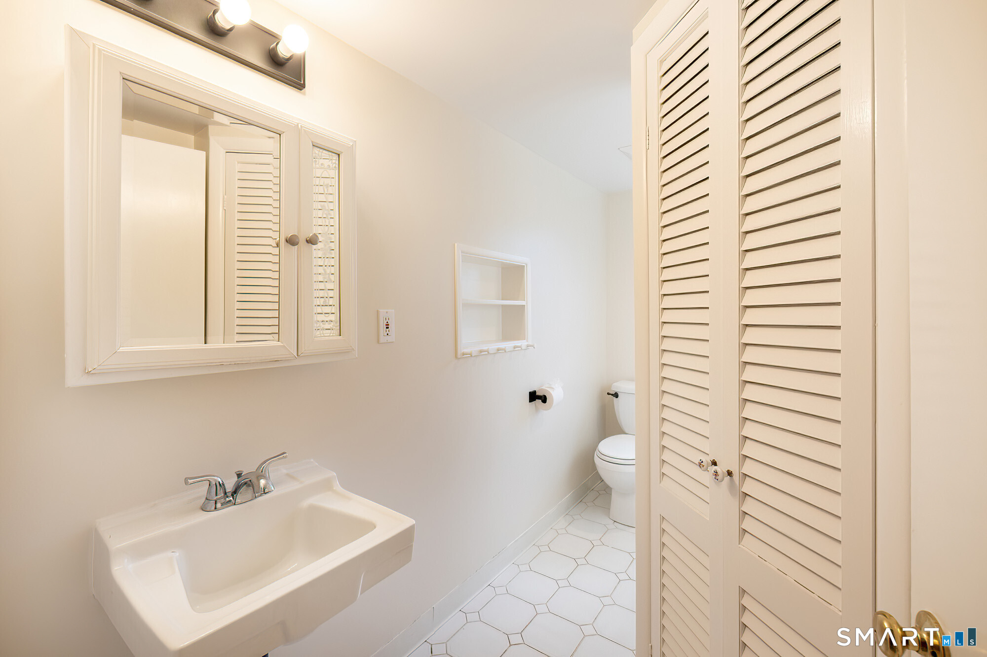 Photo 20 of 1 Long Wall Road, Redding, CT