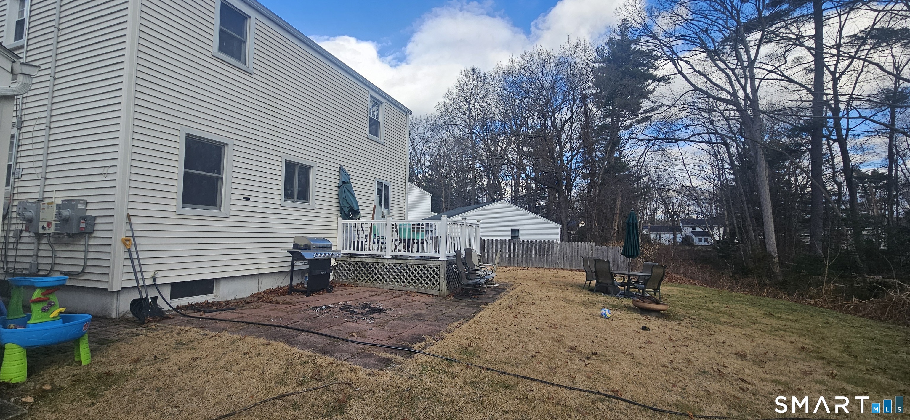 Homes for sale in Windsor, CT | 60 Nod Rd, Windsor, CT 06095 | MLS# 24145736