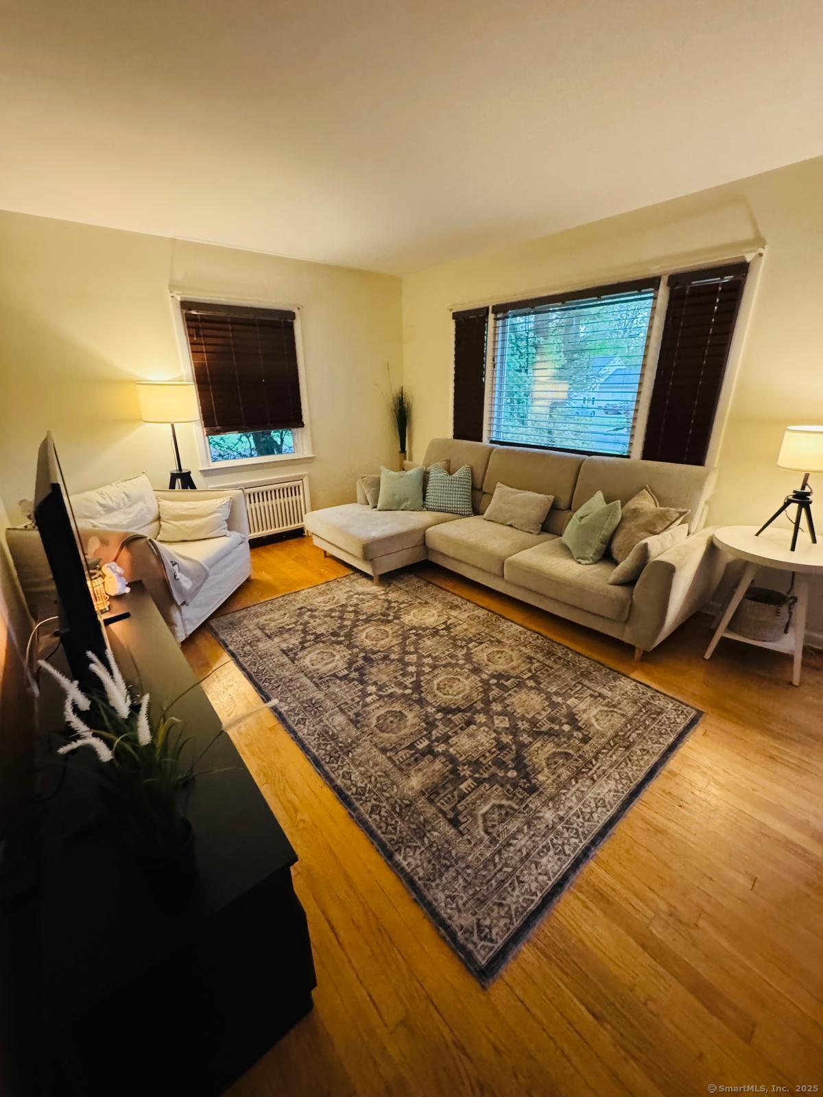28 North Avenue photo 4