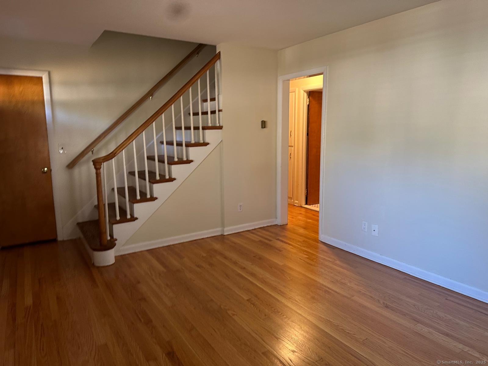 28 North Avenue photo 9
