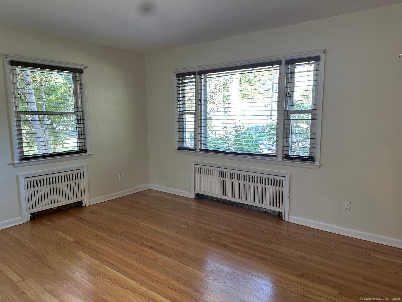 28 North Avenue photo 10