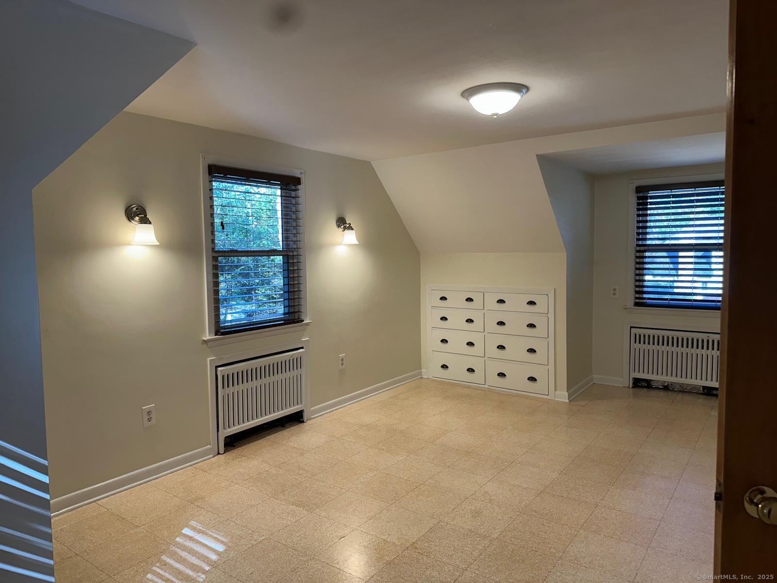 28 North Avenue photo 14