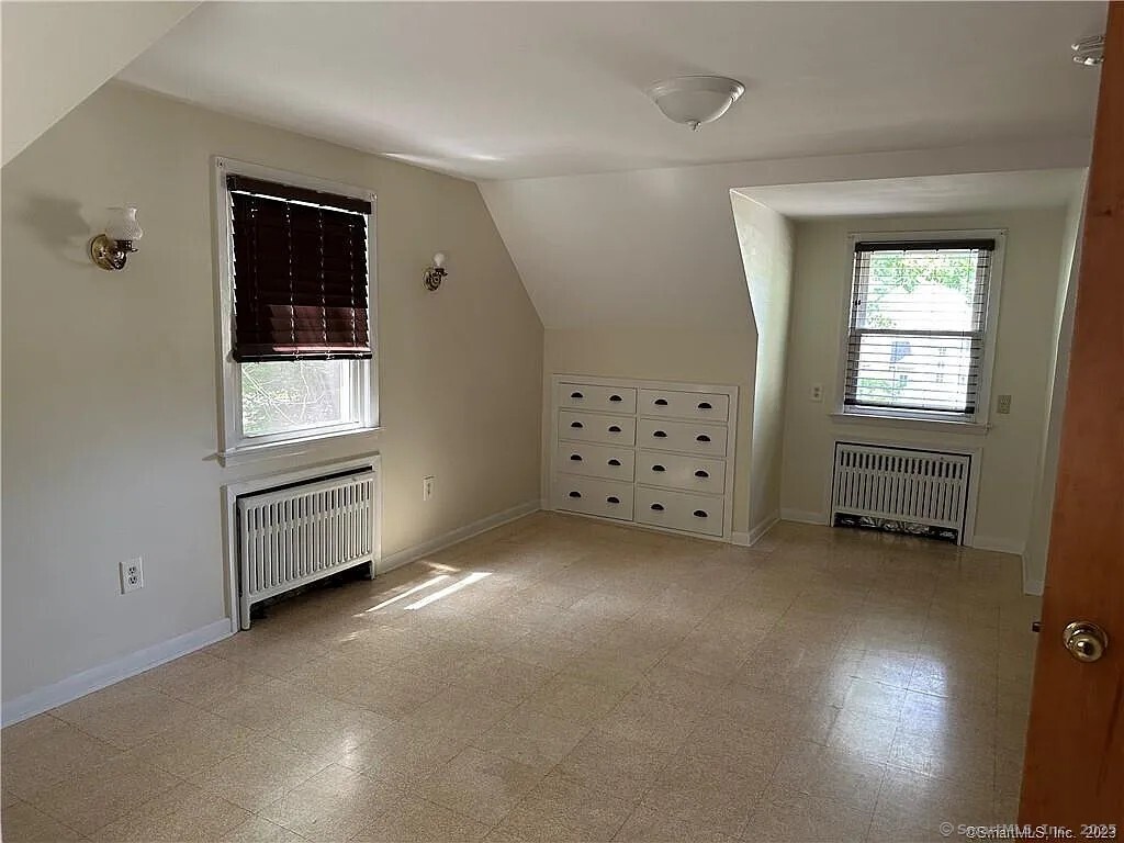 28 North Avenue photo 16