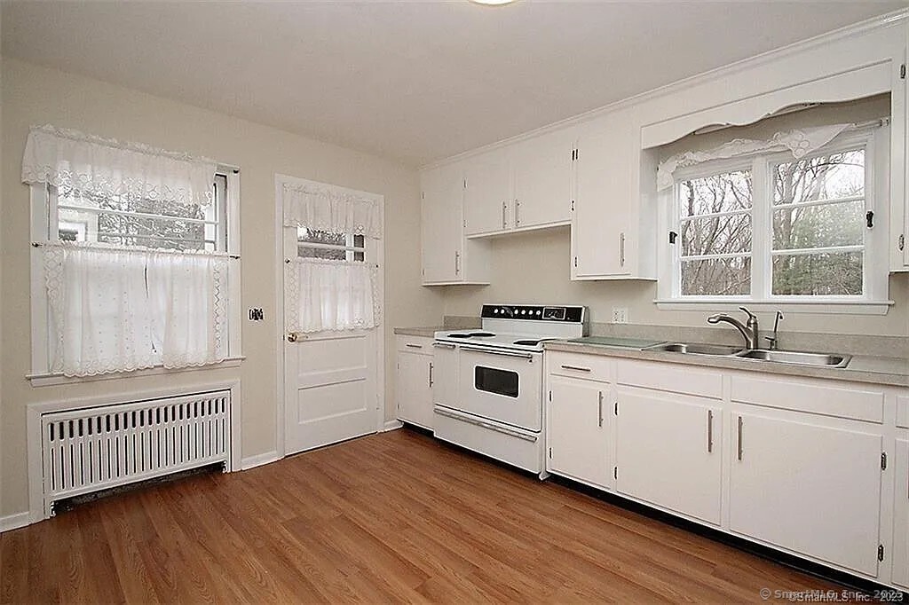 28 North Avenue photo 29