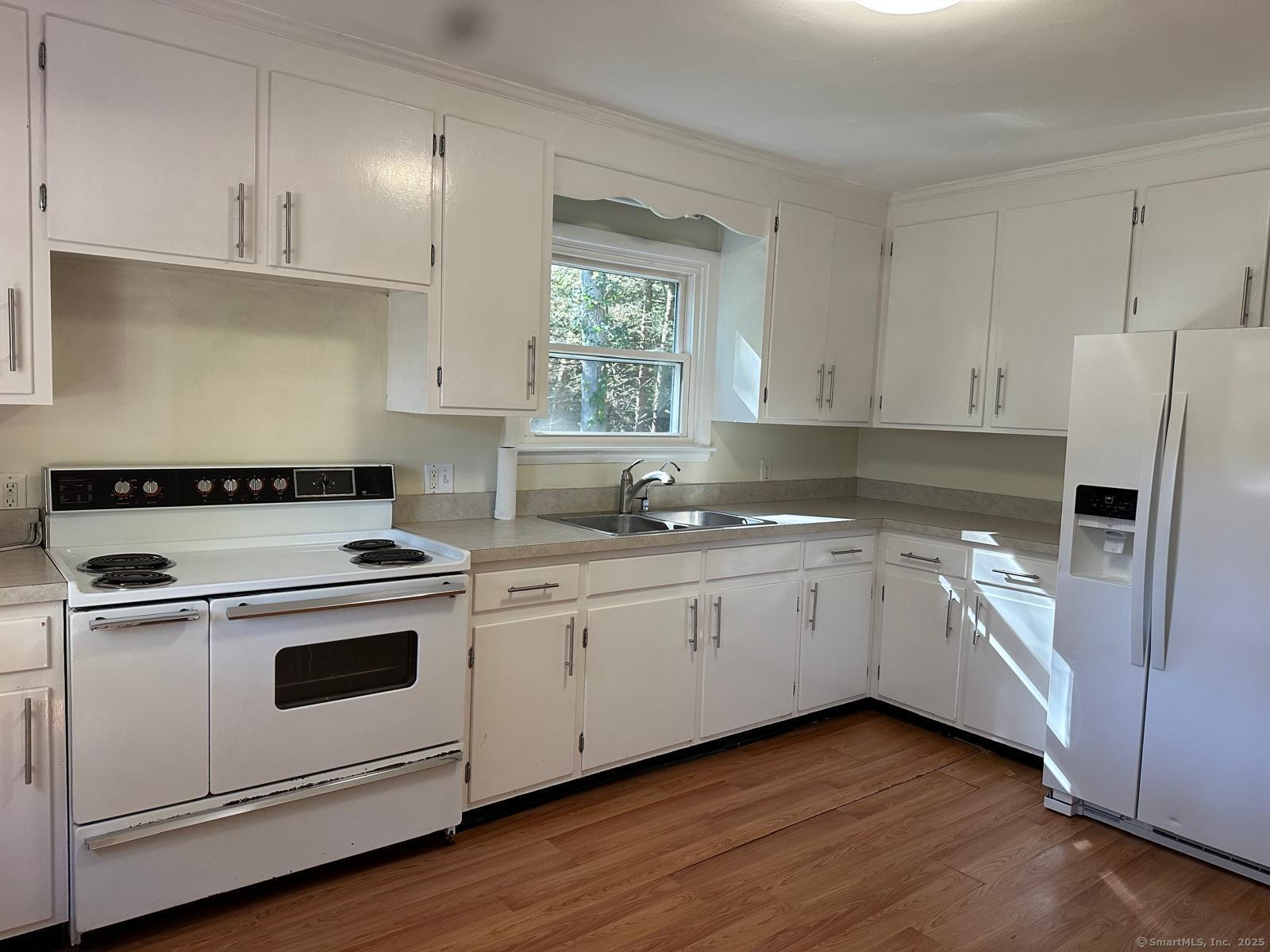 28 North Avenue photo 31