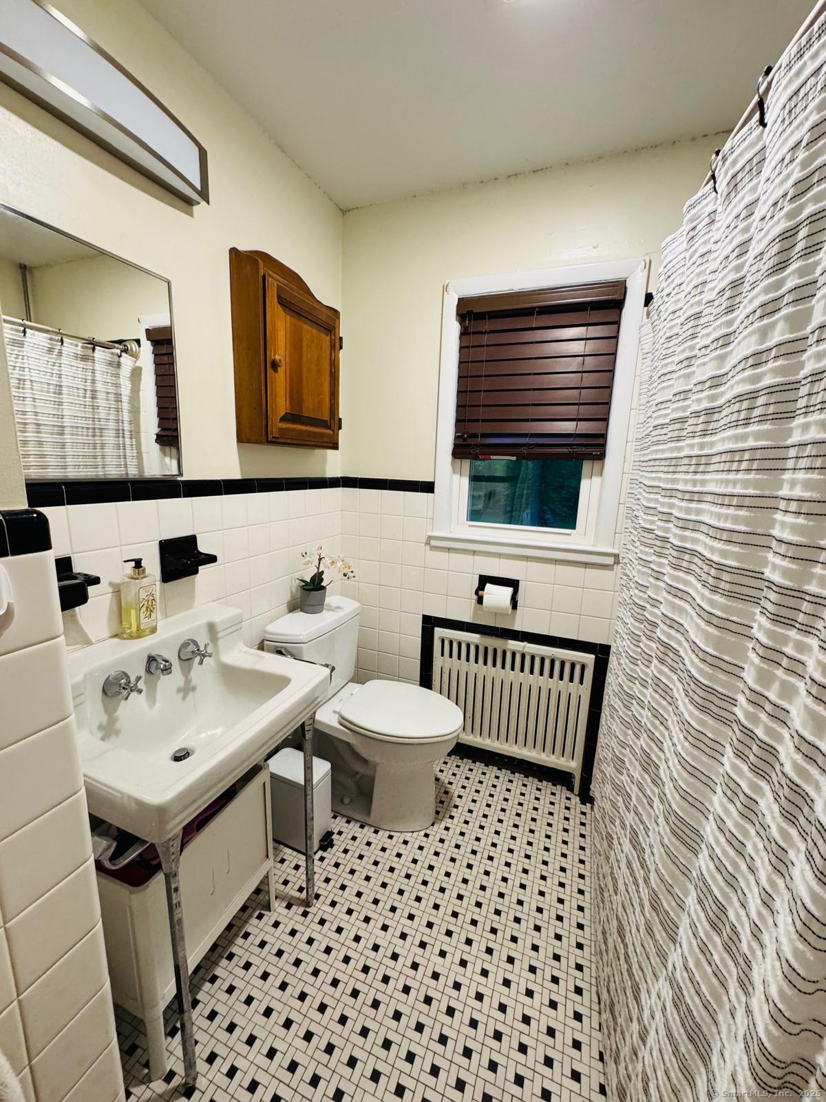 28 North Avenue photo 33