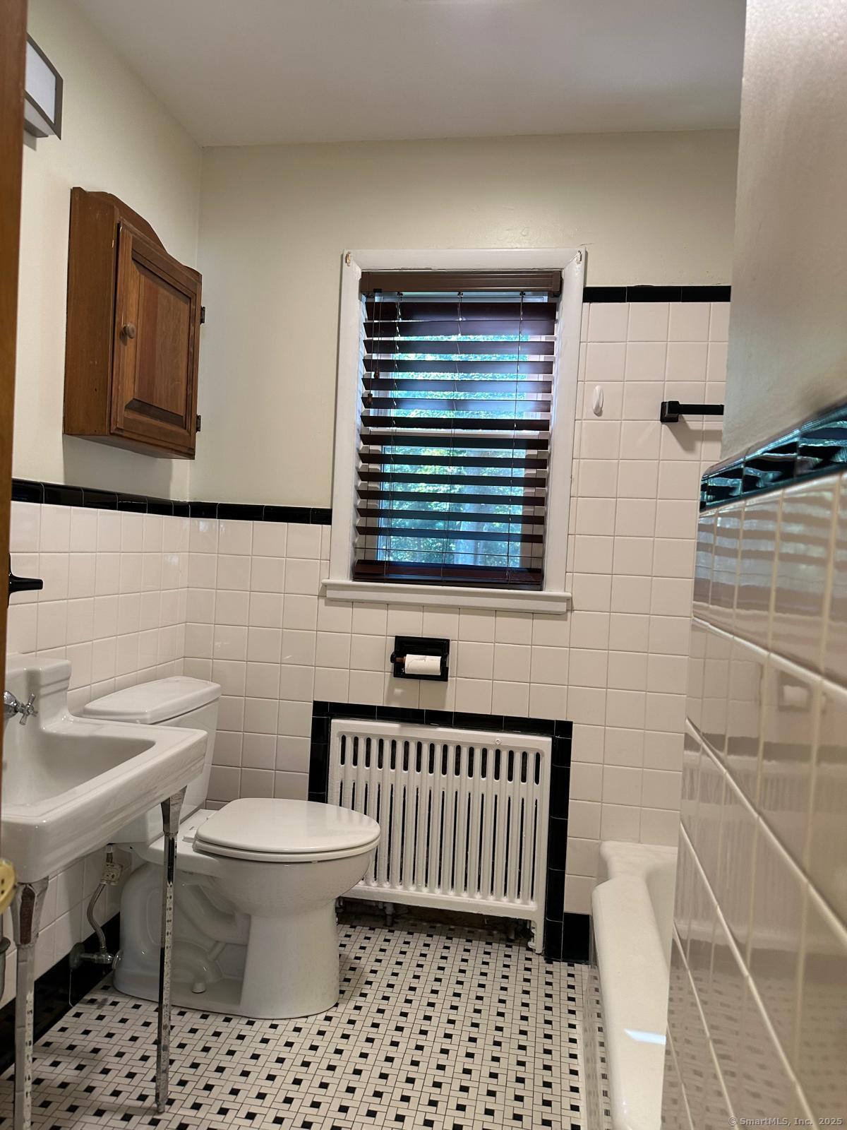 28 North Avenue photo 34