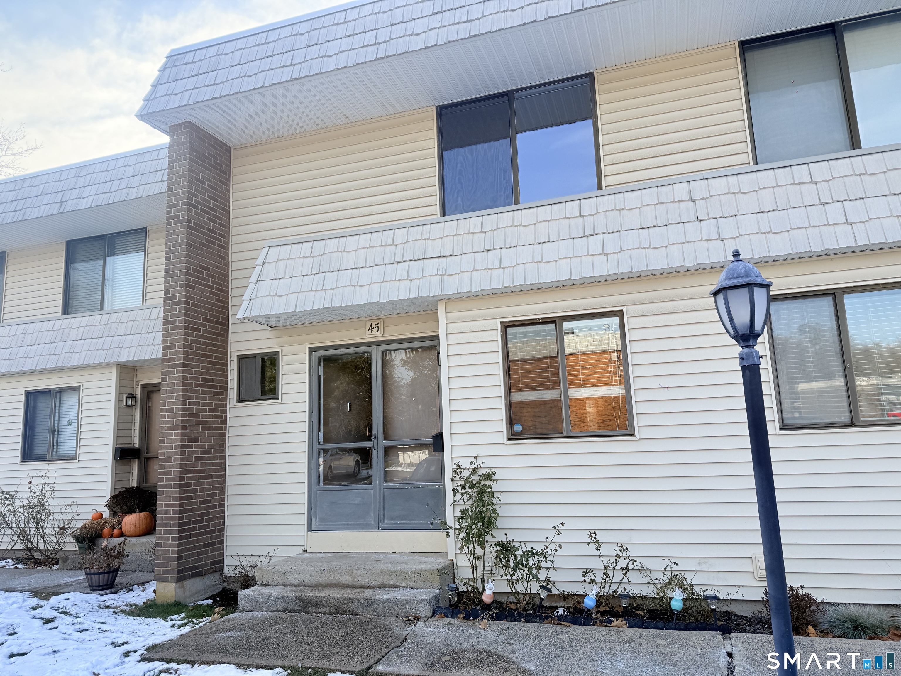 Homes for sale in Cromwell, CT | 45 Mountain Laurel Ct #45, Cromwell, CT 06416 | MLS# 24145753