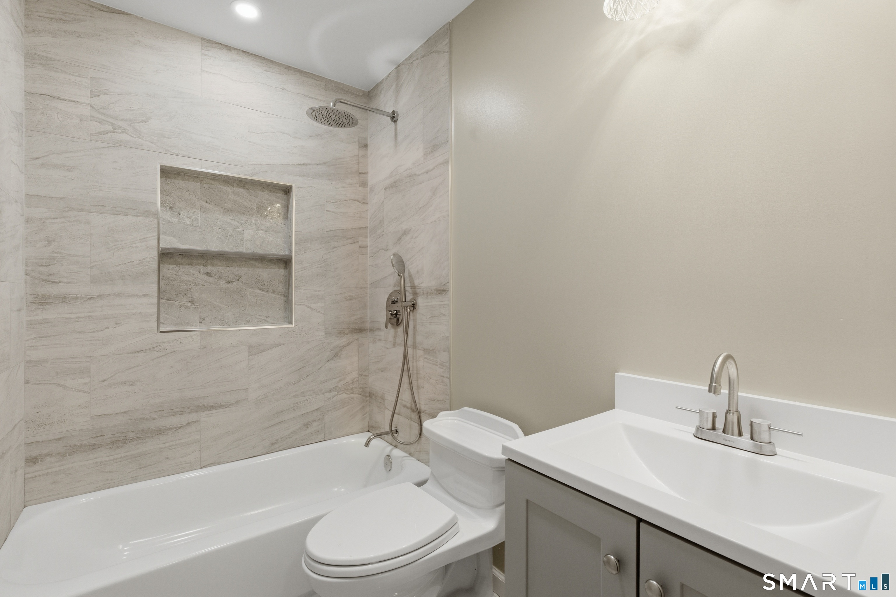 Homes for sale in Danbury, CT | 26 Crescent Dr, Danbury, CT 06810 | MLS# 24145765