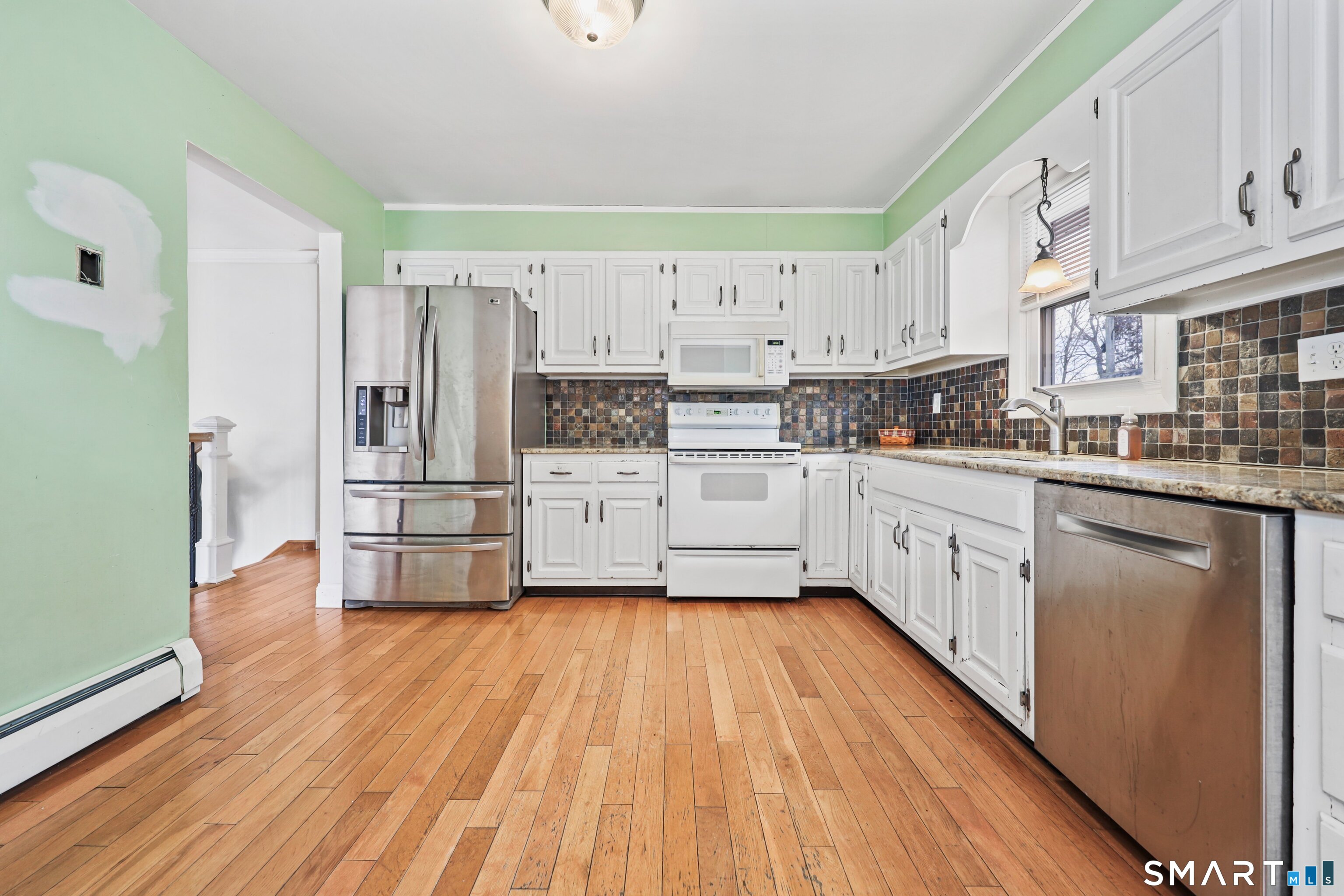 Photo 8 of 41 Quinn Street, Naugatuck, CT