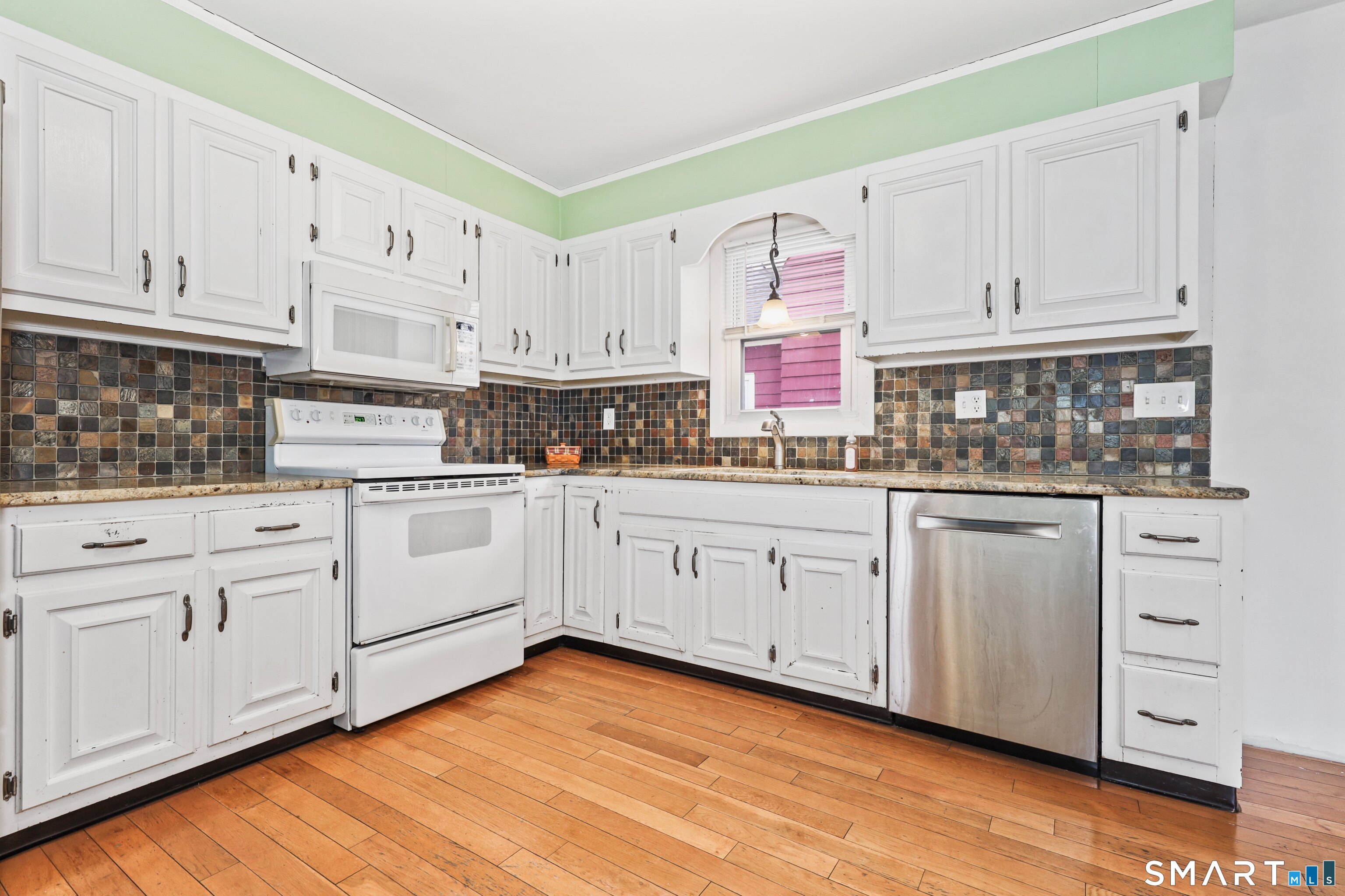 Photo 9 of 41 Quinn Street, Naugatuck, CT