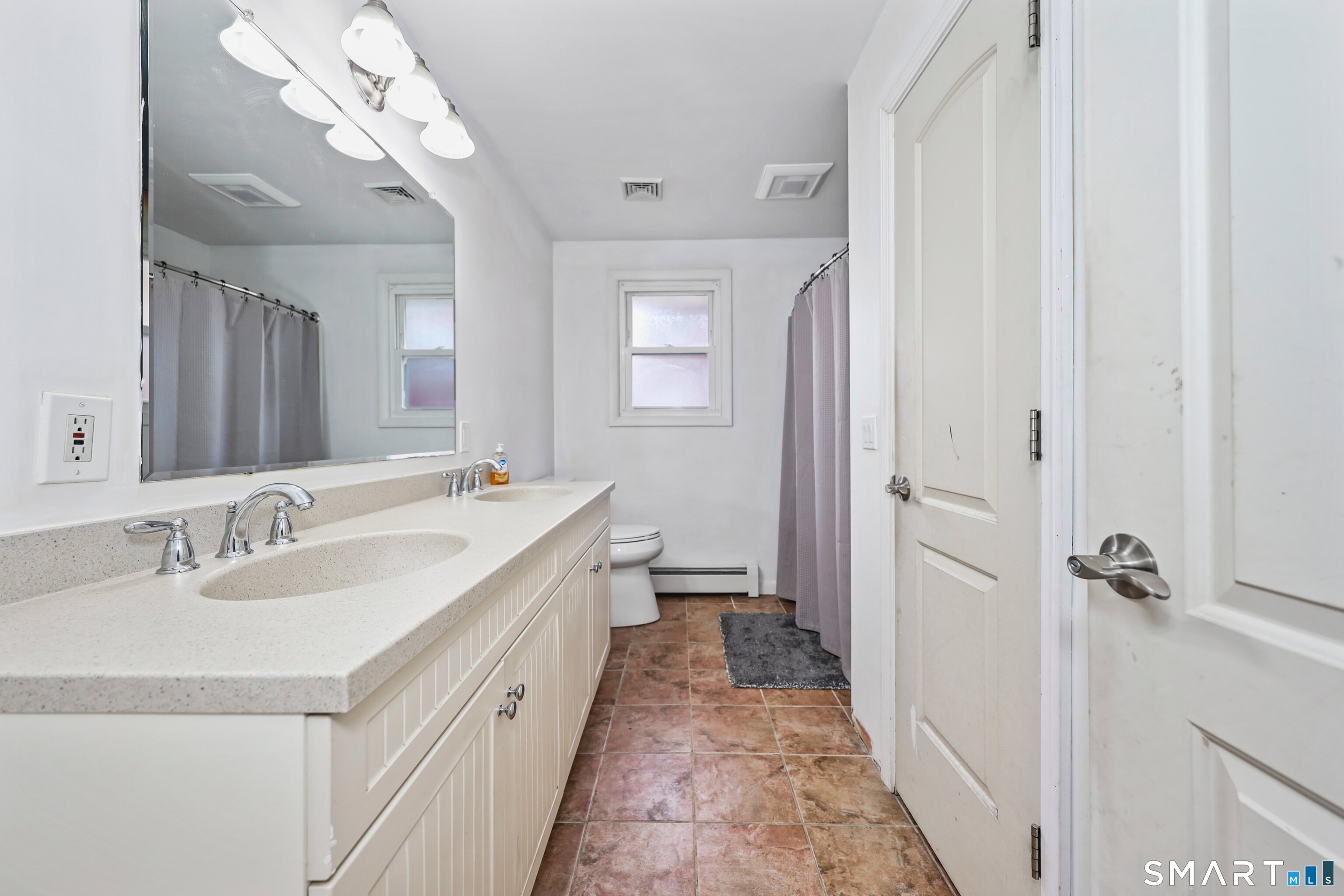 Photo 15 of 41 Quinn Street, Naugatuck, CT