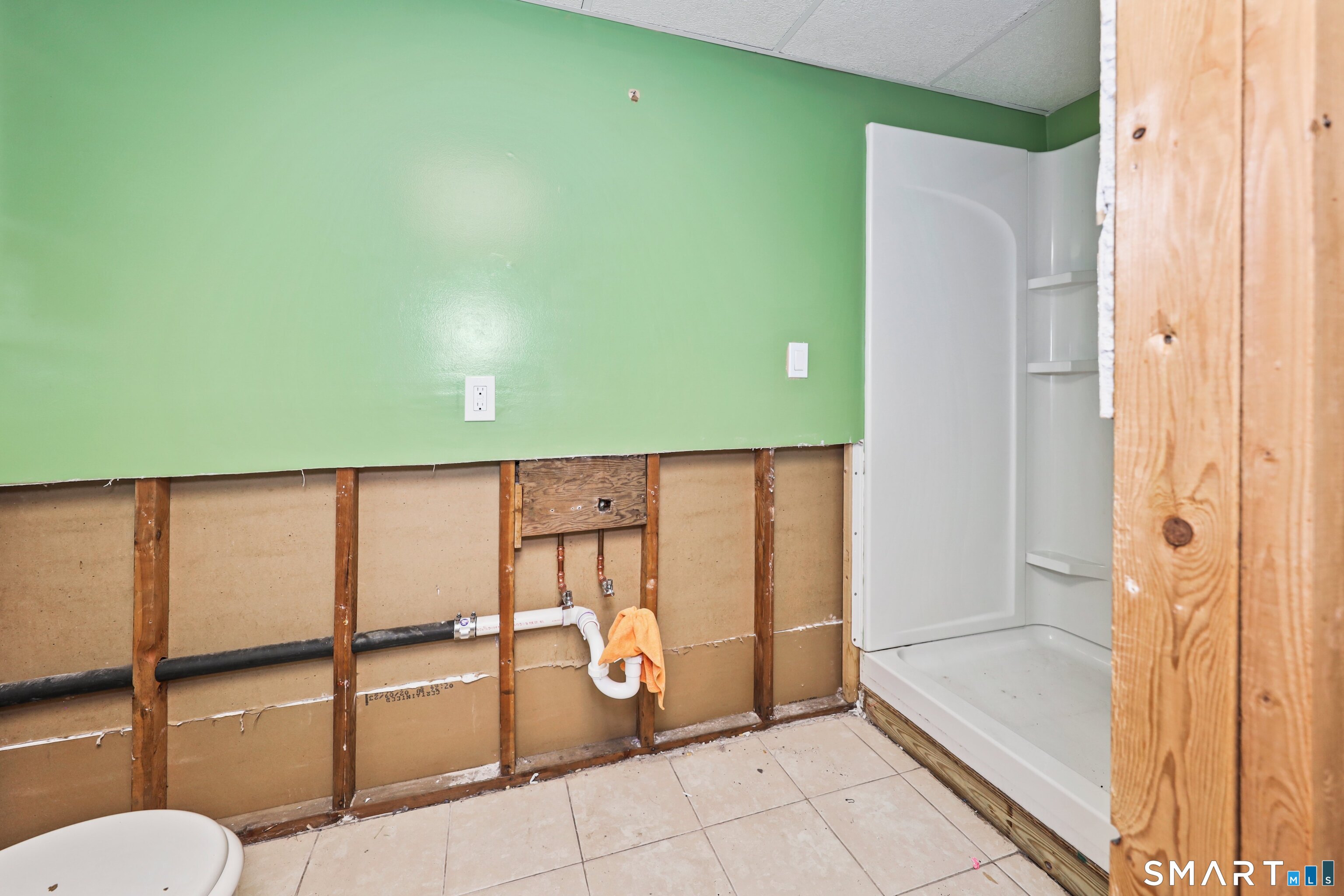 Photo 25 of 41 Quinn Street, Naugatuck, CT