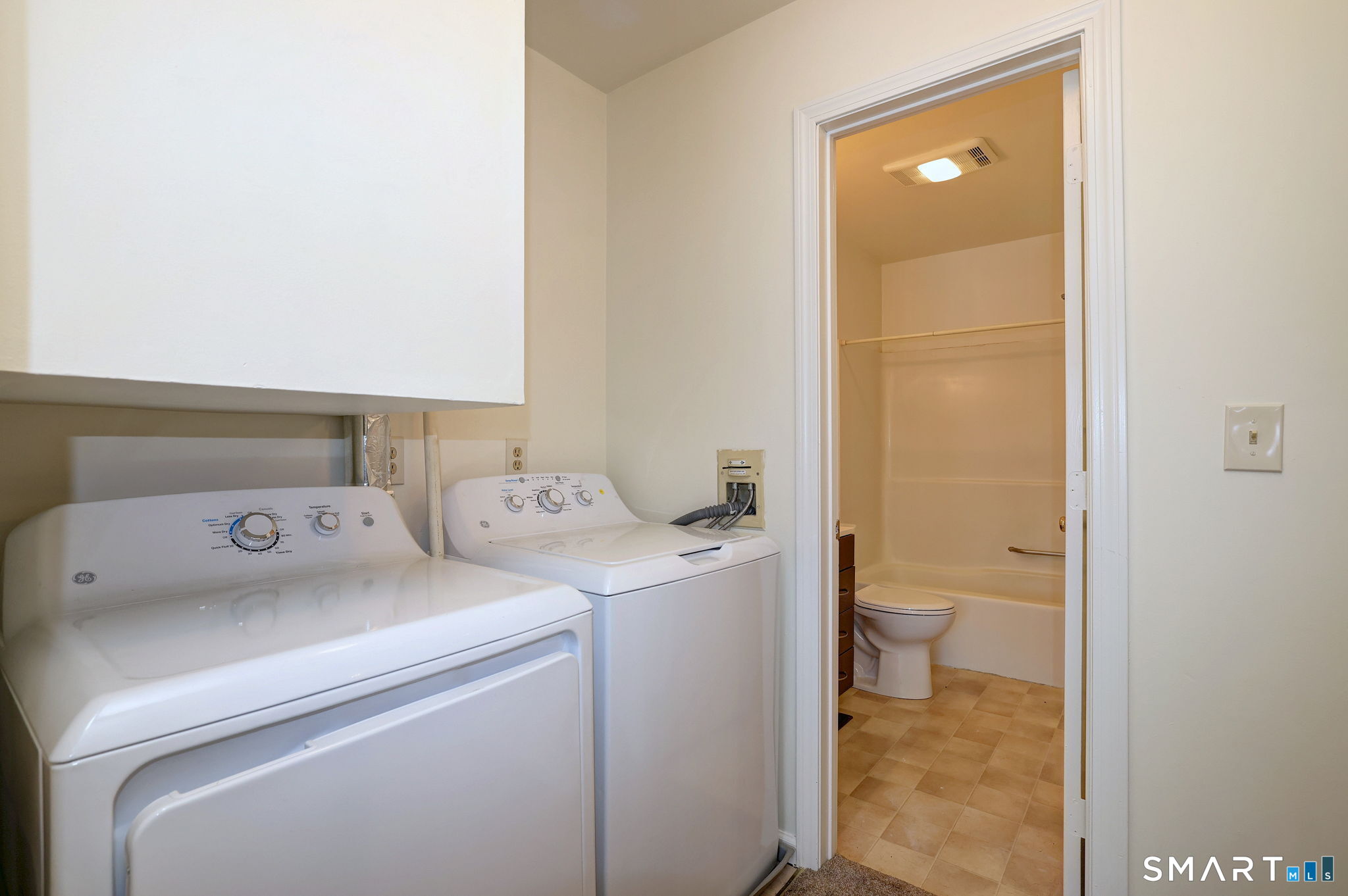 Photo 31 of 14 Cherry Street, Milford, CT