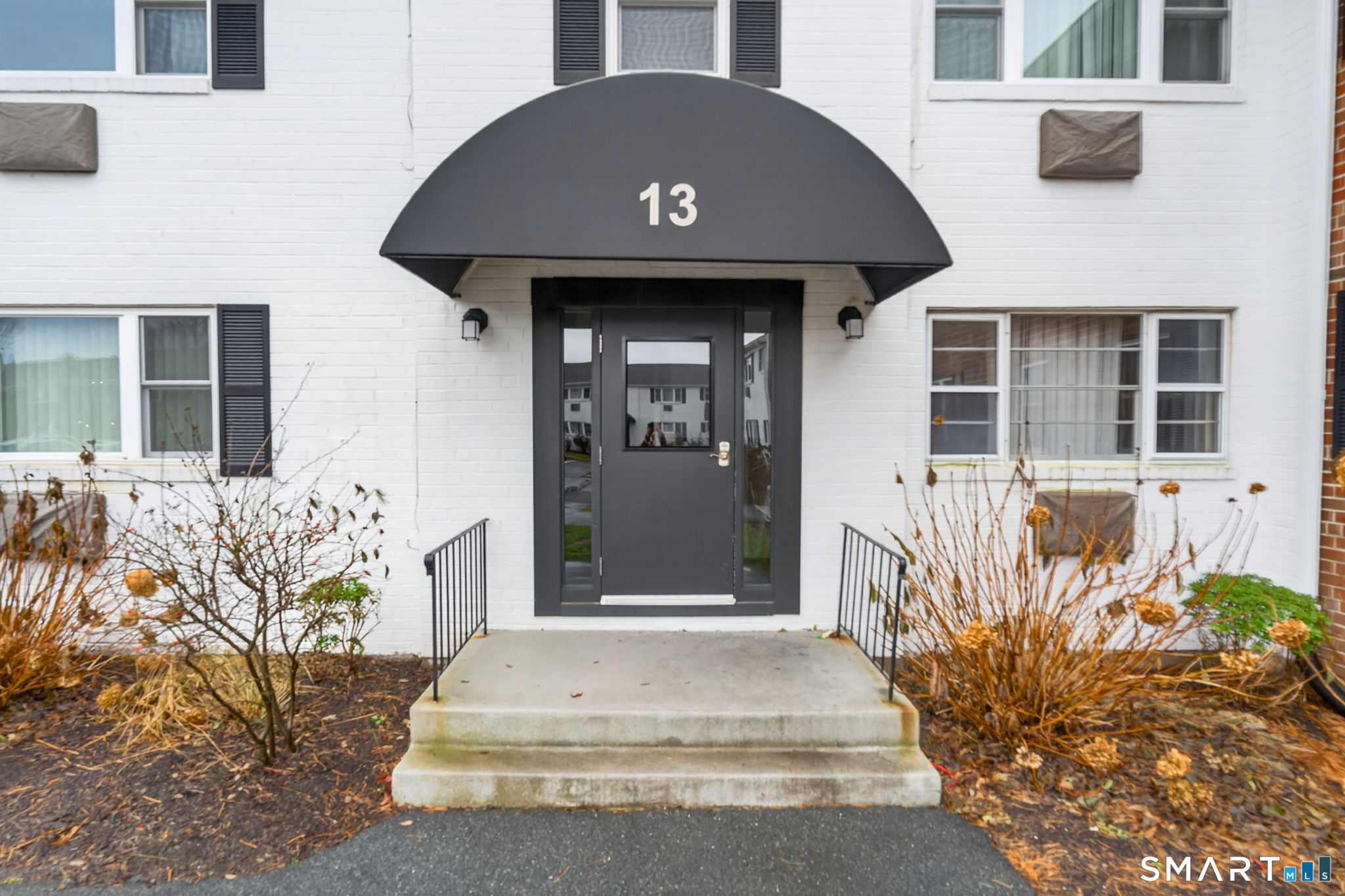 Homes for sale in Rocky Hill, CT | 13 Robbins Ln #APT B, Rocky Hill, CT 06067 | MLS# 24145802