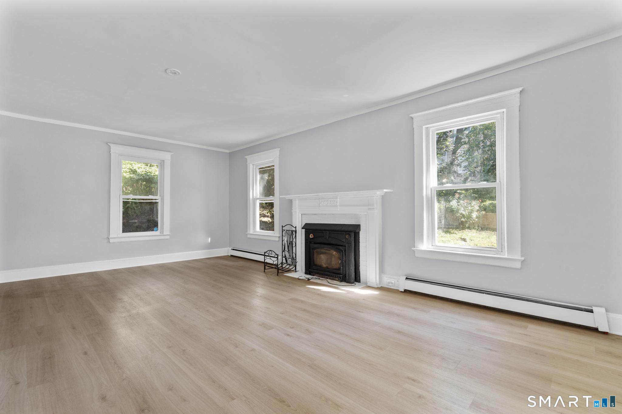 Homes for sale in Waterbury, CT | 38 Kellogg St, Waterbury, CT 06710 | MLS# 24145842