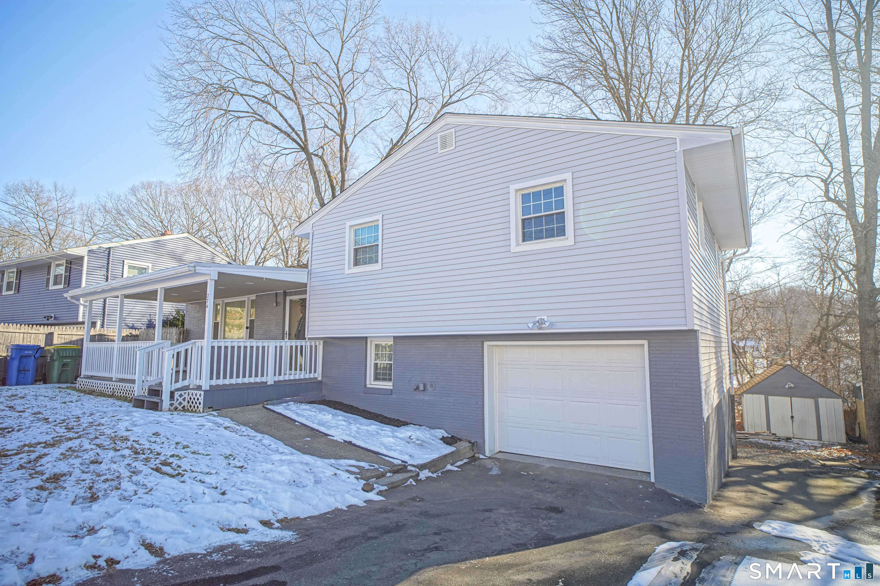 Homes for sale in Waterbury, CT | 274 Pearl Lake Rd, Waterbury, CT 06706 | MLS# 24145863