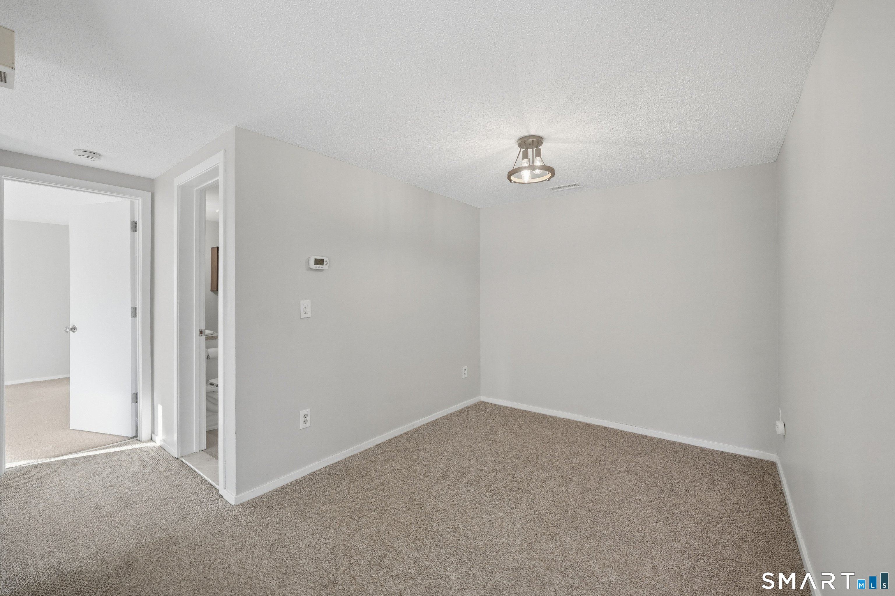 Photo 7 of 3 Hunters Run, Cromwell, CT