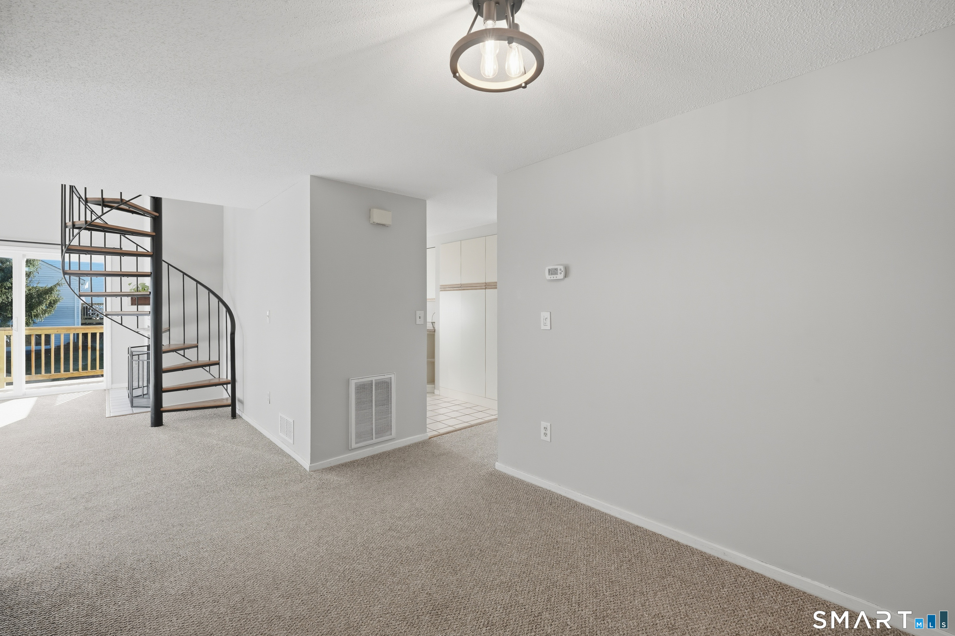 Photo 8 of 3 Hunters Run, Cromwell, CT