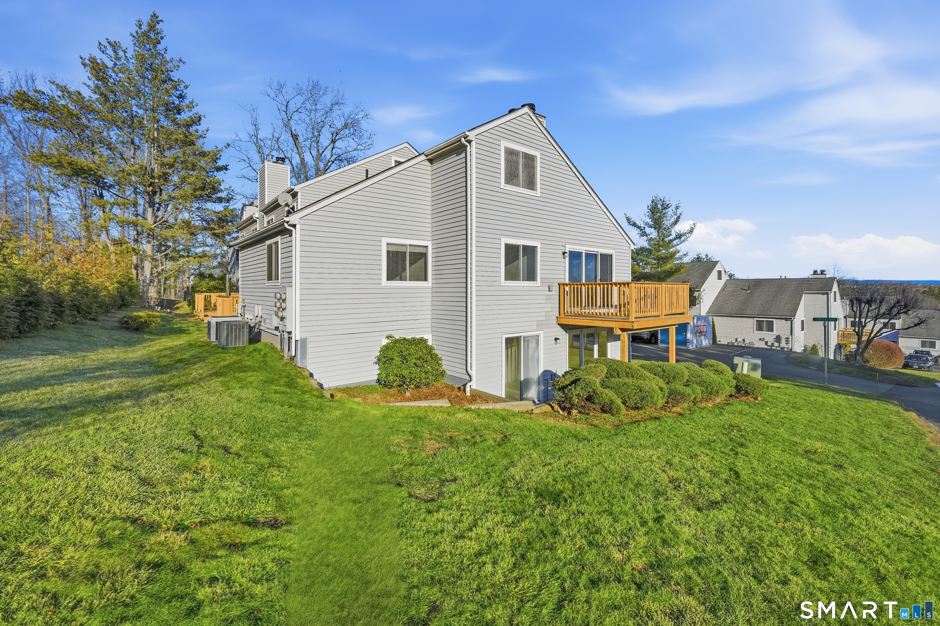 Photo 24 of 3 Hunters Run, Cromwell, CT