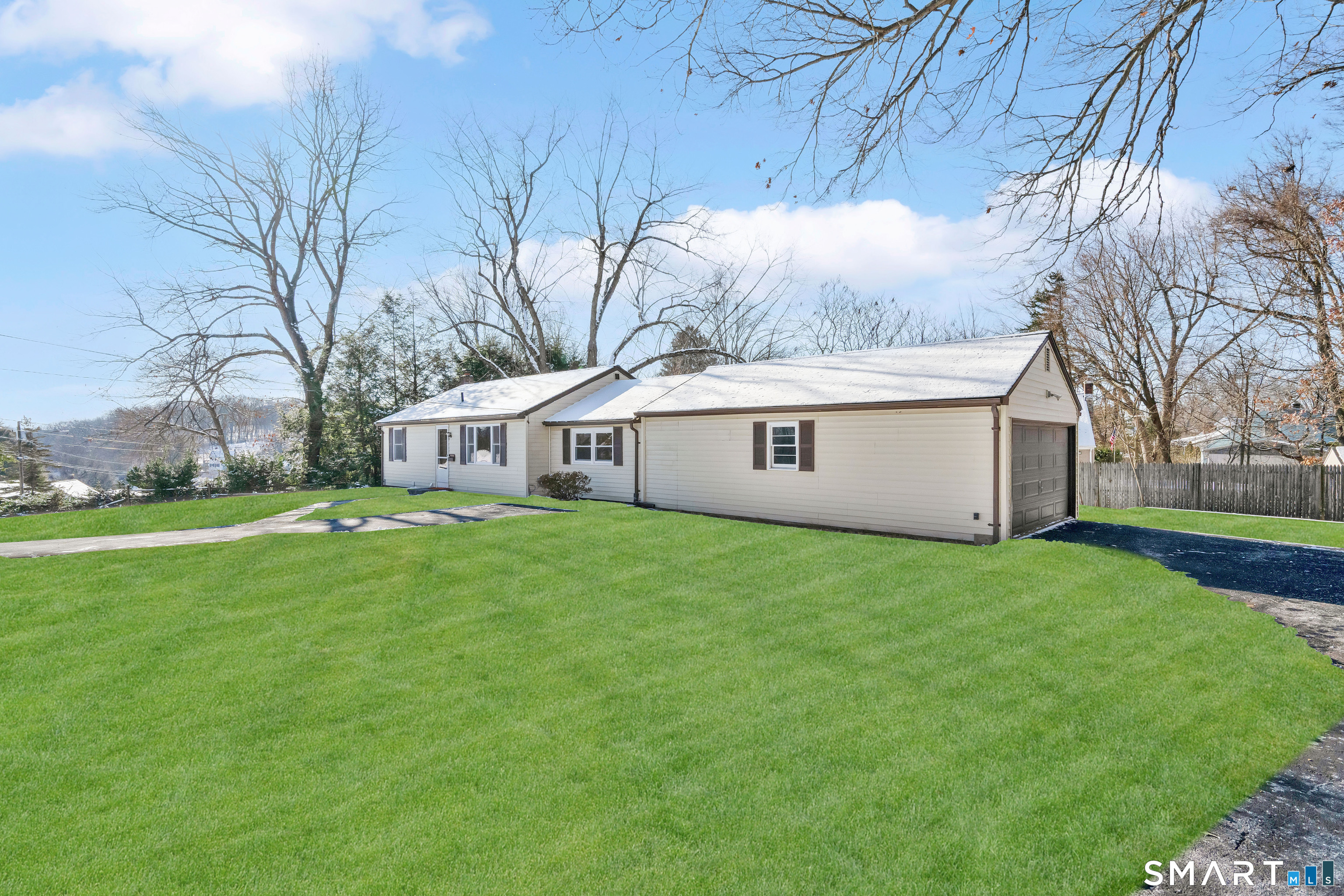 Homes for sale in Vernon, CT | 23 Bancroft Rd, Vernon, CT 06066 | MLS# 24144627