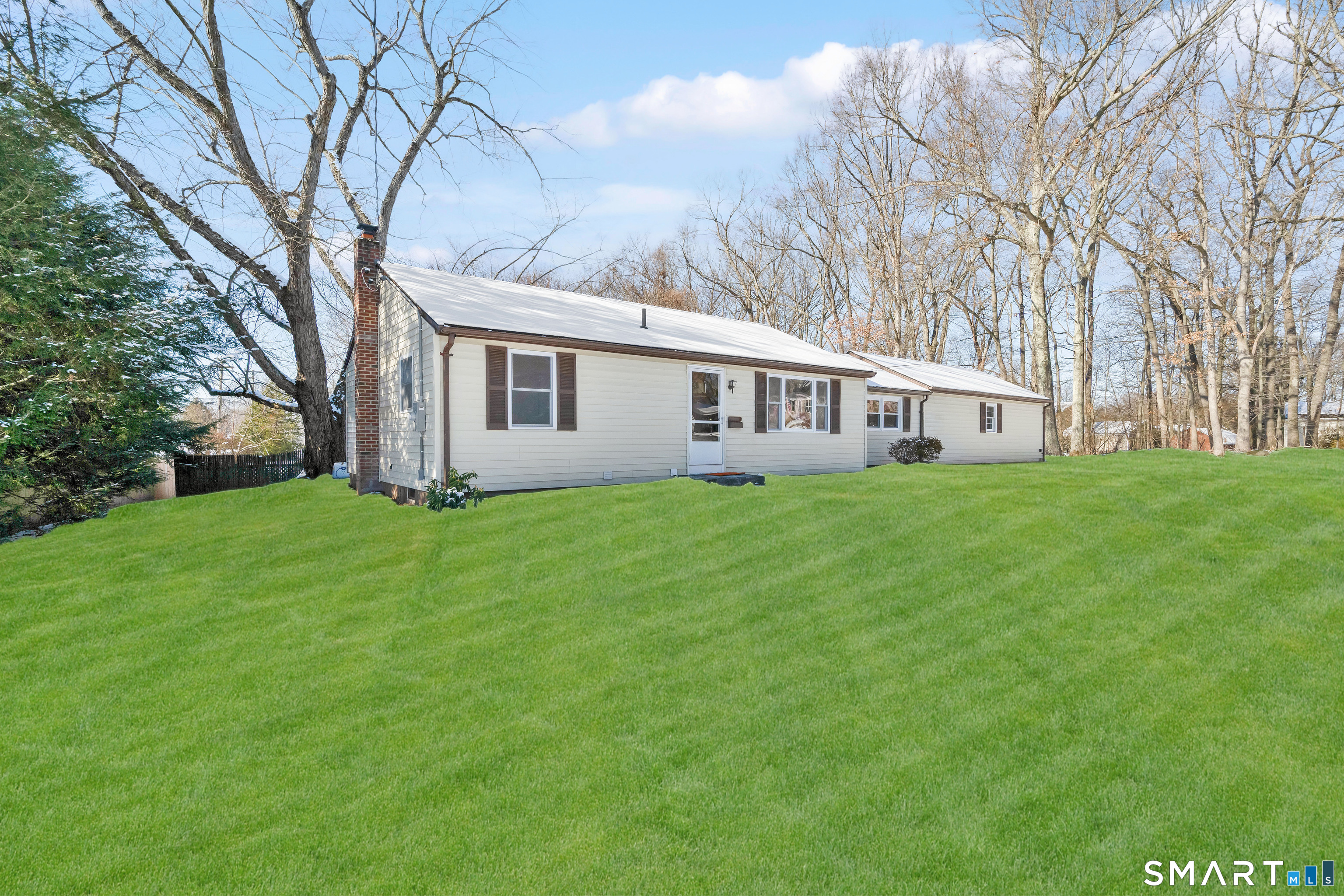 Homes for sale in Vernon, CT | 23 Bancroft Rd, Vernon, CT 06066 | MLS# 24144627