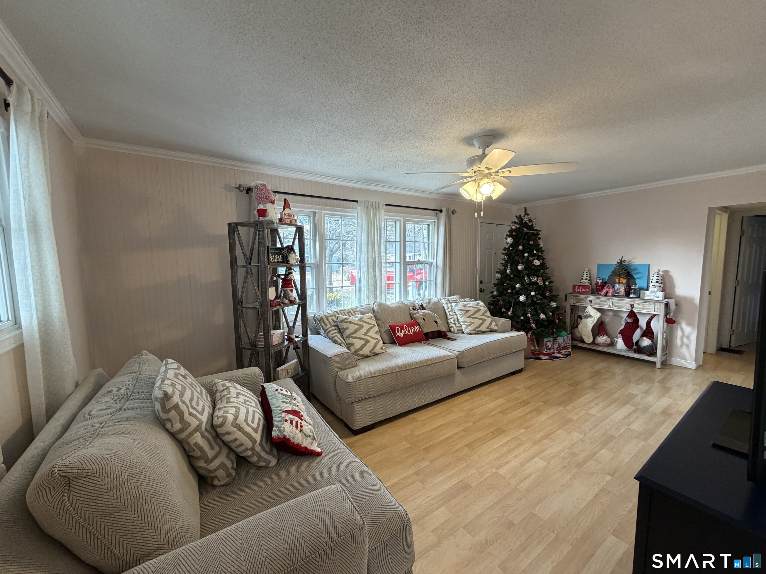 Photo 8 of 16 Hickory Lane, Plainville, CT