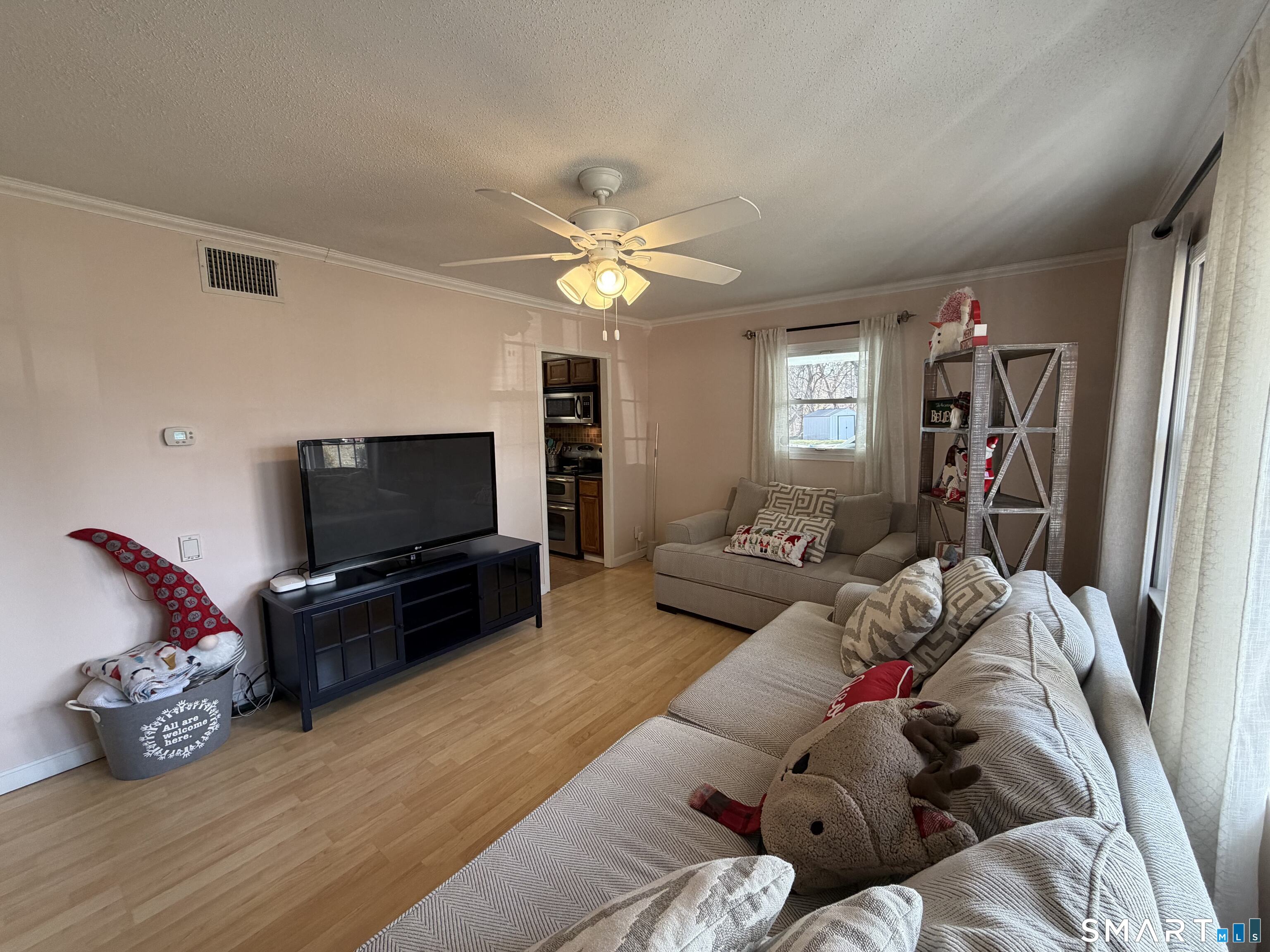 Photo 9 of 16 Hickory Lane, Plainville, CT