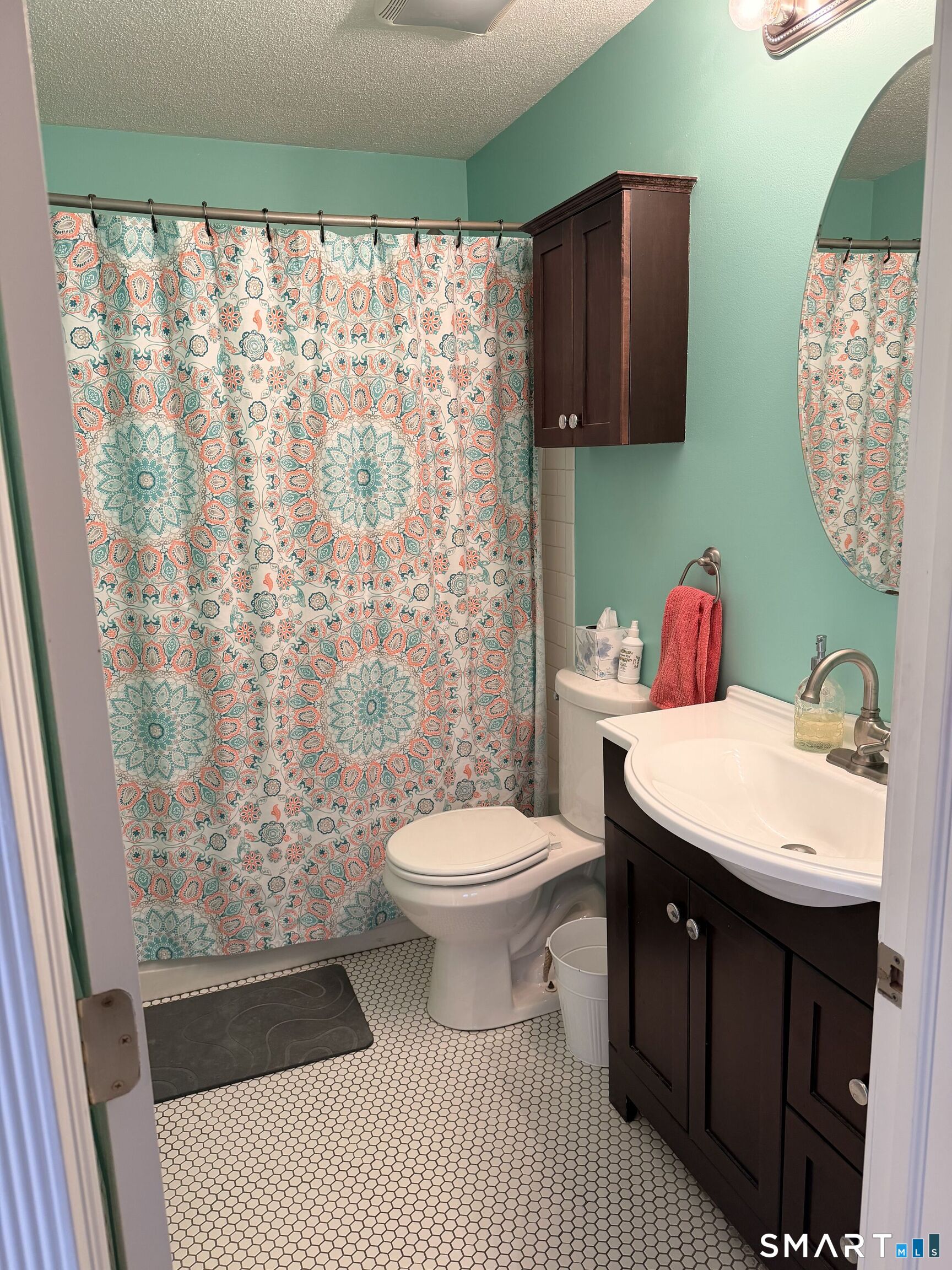 Photo 10 of 16 Hickory Lane, Plainville, CT