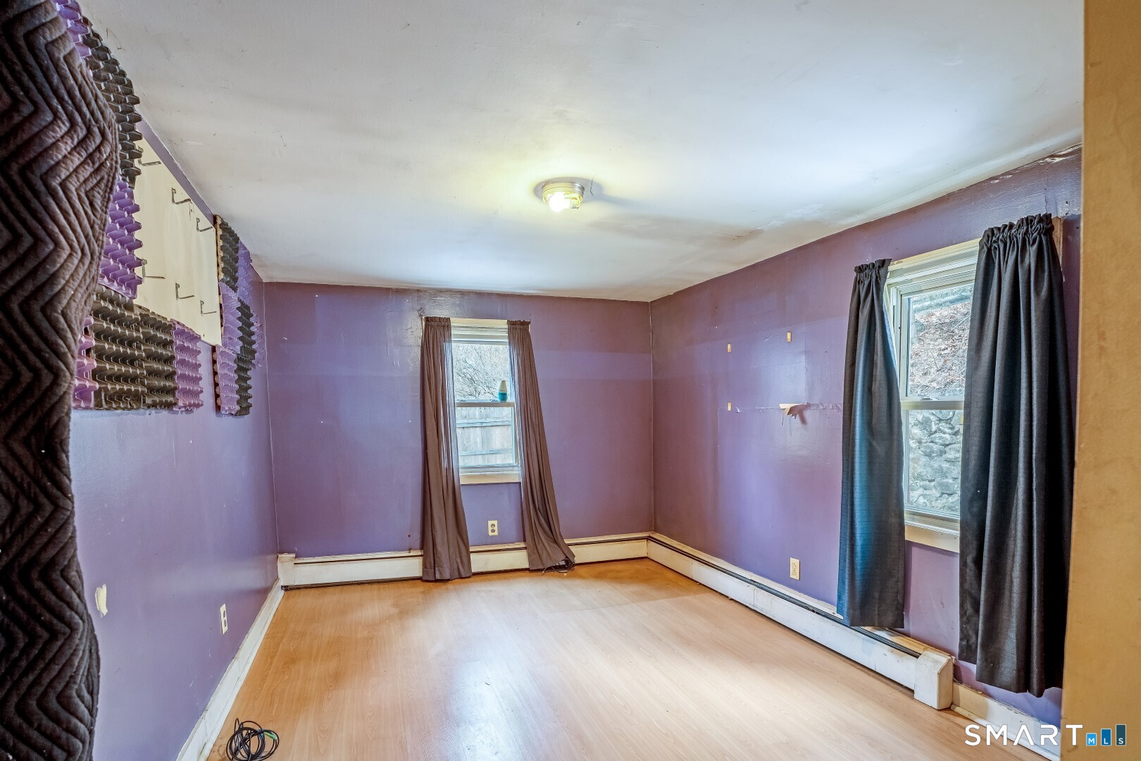 Homes for sale in Middlebury, CT | 152 Glenwood Ave, Middlebury, CT 06762 | MLS# 24146106