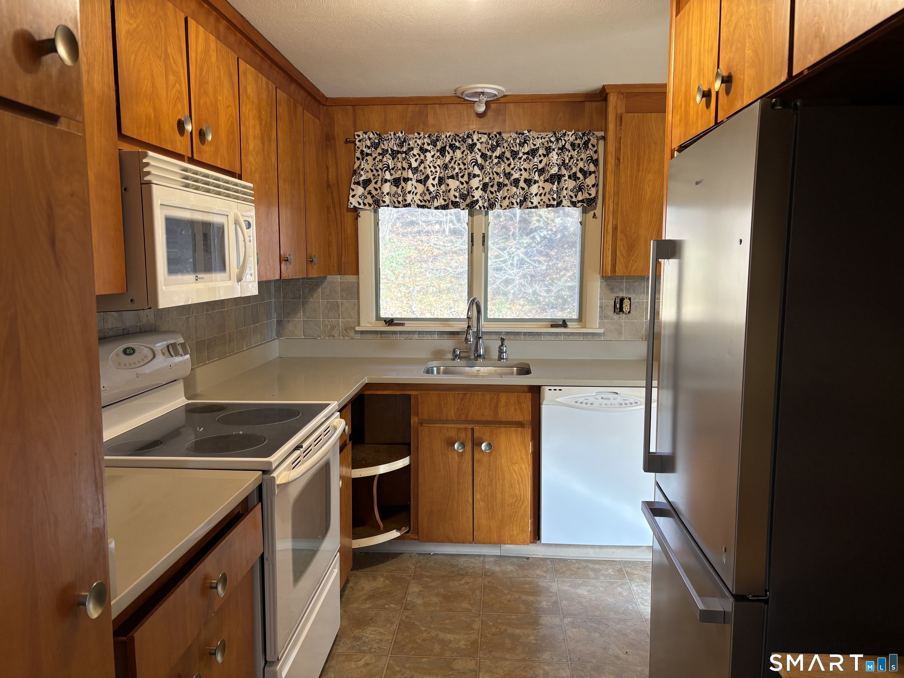 Photo 9 of 274 South Street, Vernon, CT