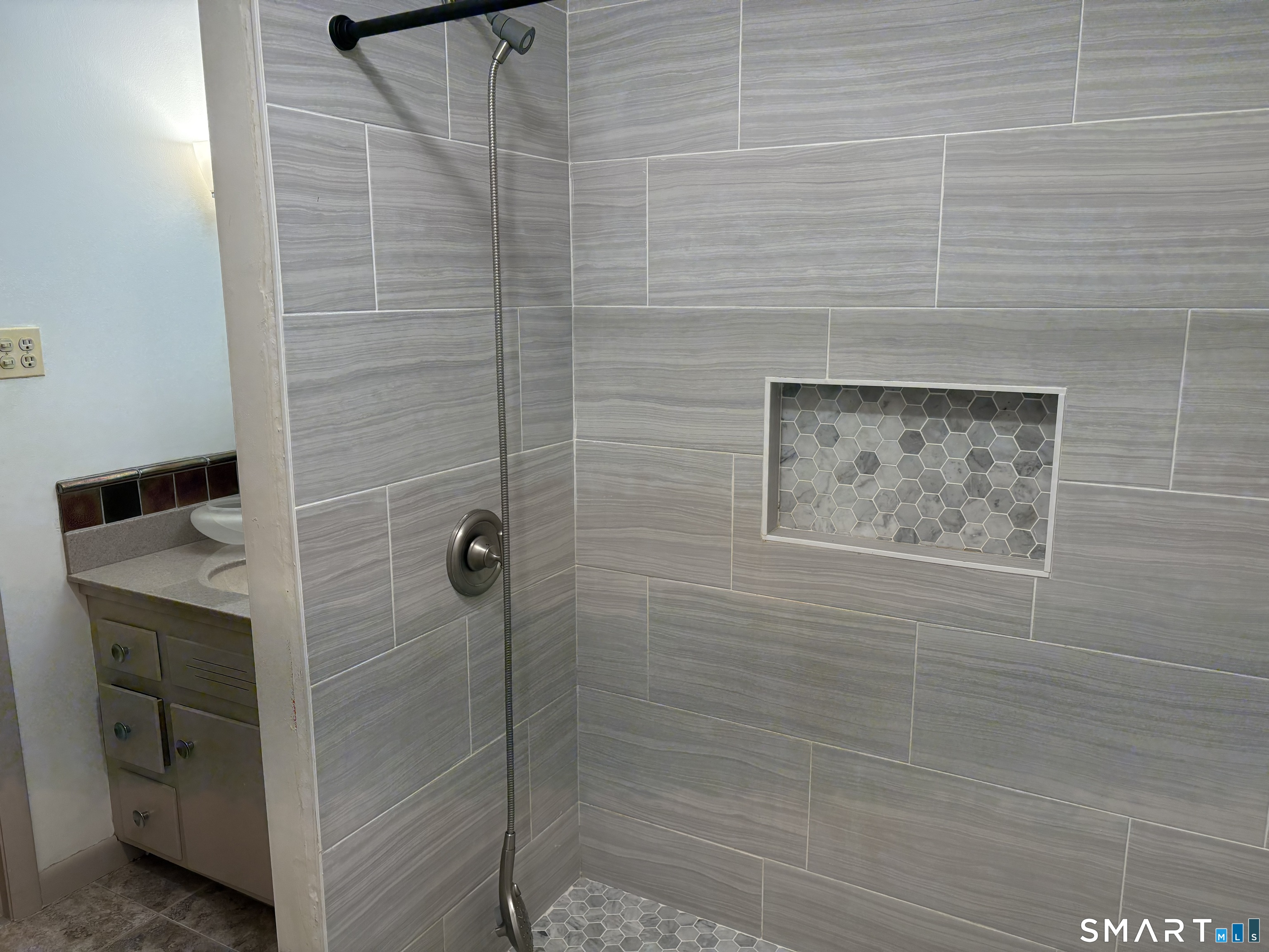 Photo 12 of 274 South Street, Vernon, CT