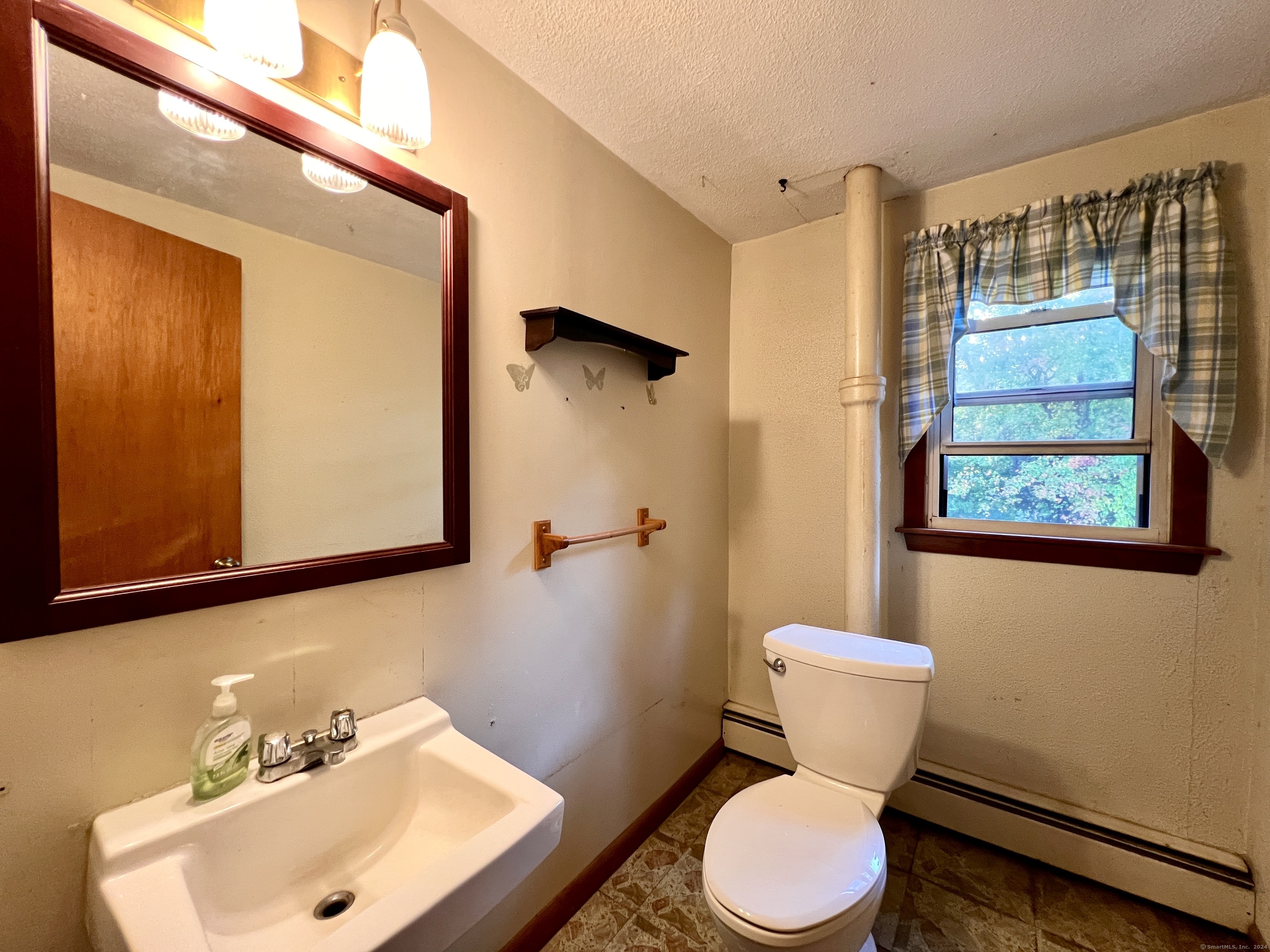 Photo 6 of 11 Woodland Drive, Windham, CT