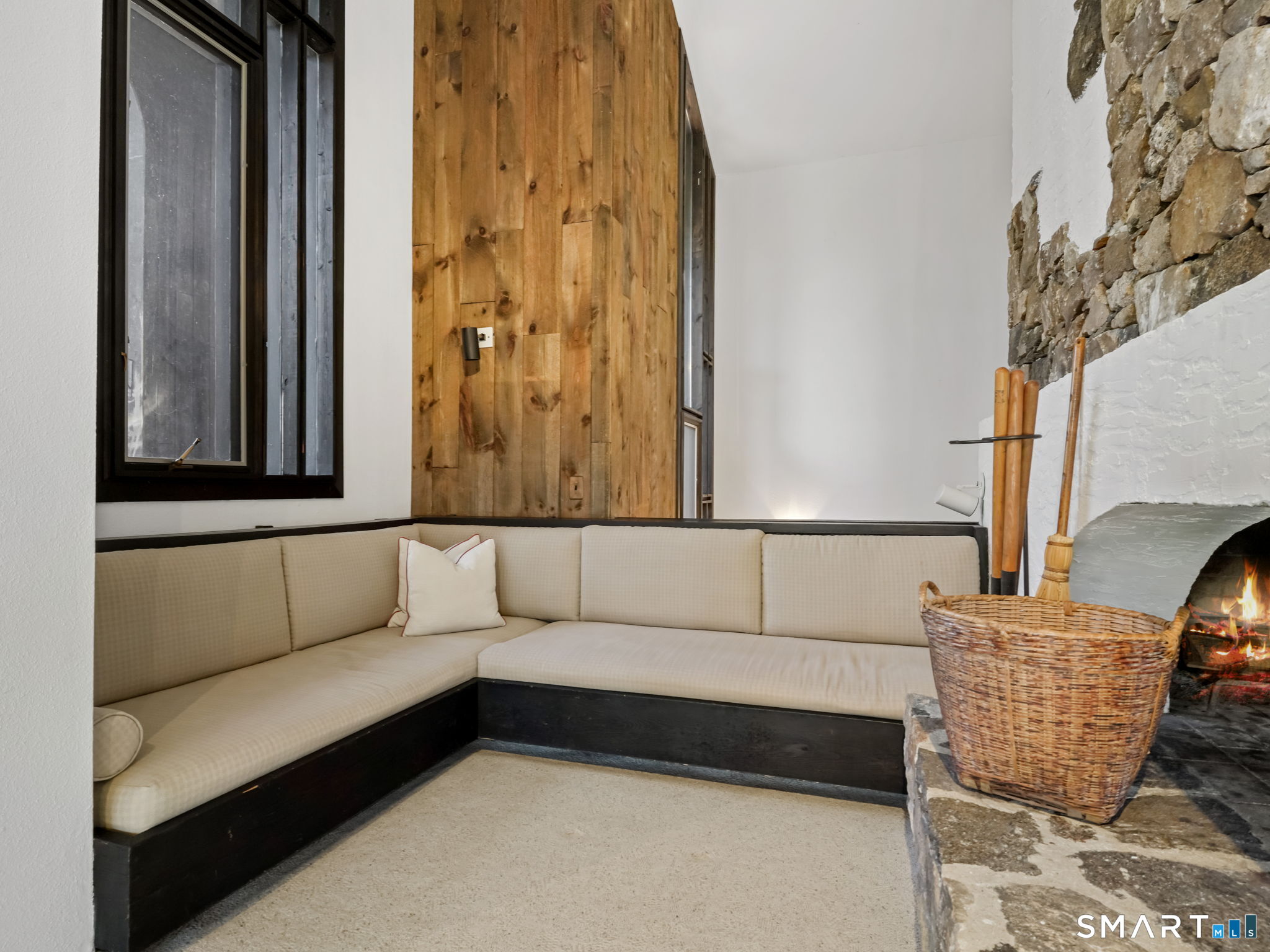 Homes for sale in Greenwich, CT | 484 Cognewaugh Rd, Greenwich, CT 06807 | MLS# 24146212