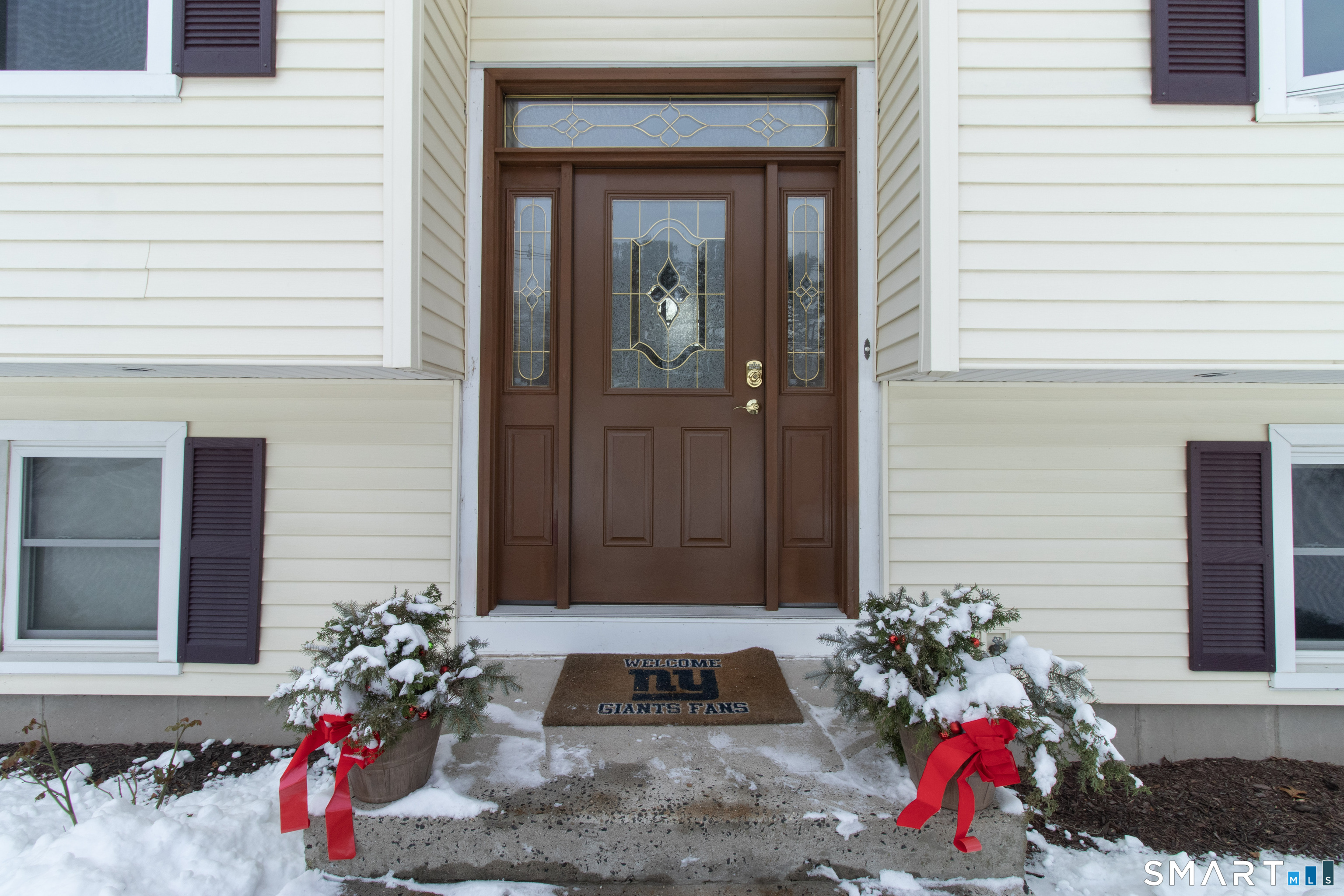 Homes for sale in North Branford, CT | 68 Woodhouse Ave, North Branford, CT 06472 | MLS# 24146112