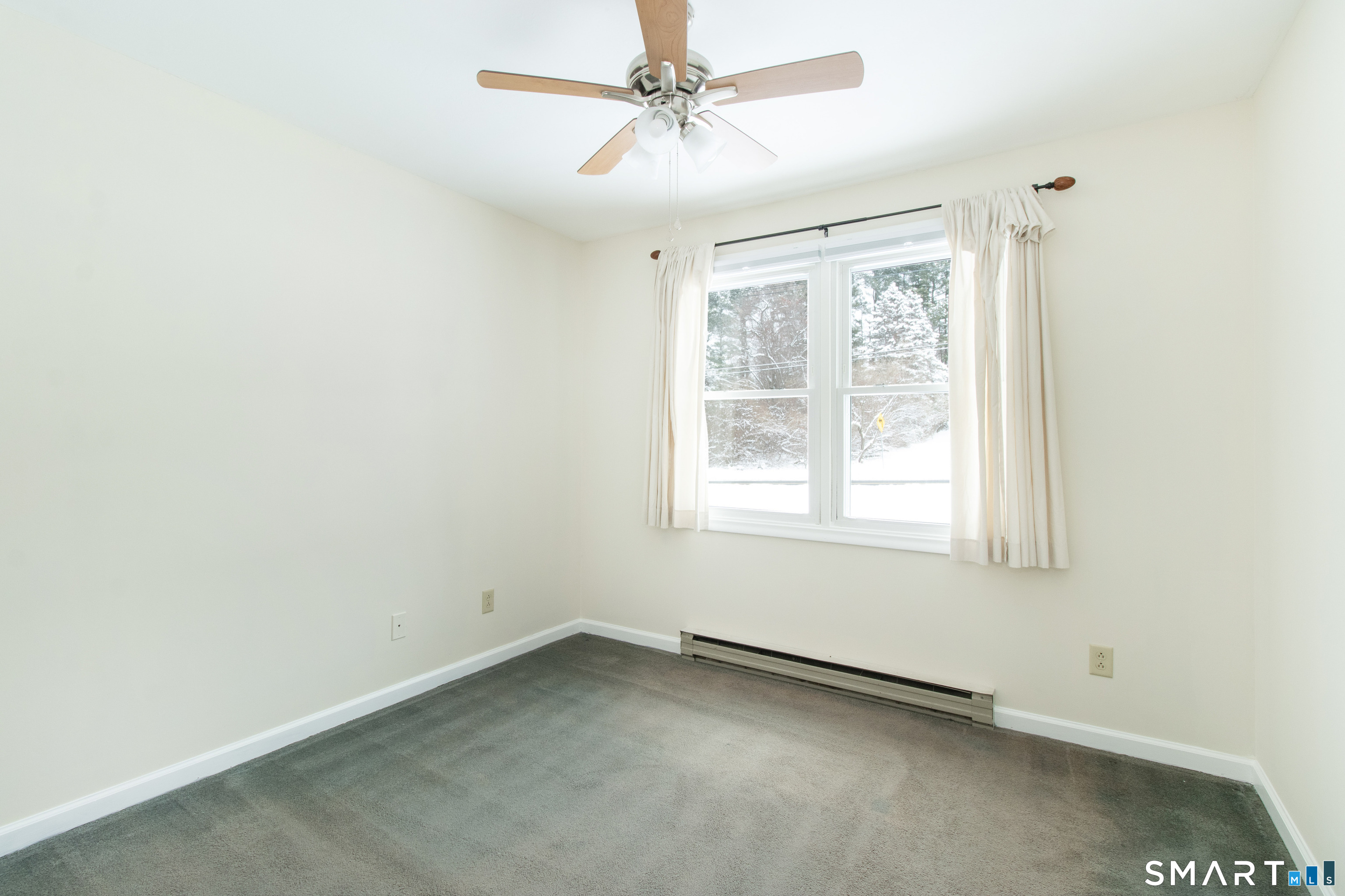 Photo 22 of 68 Woodhouse Avenue, North Branford, CT