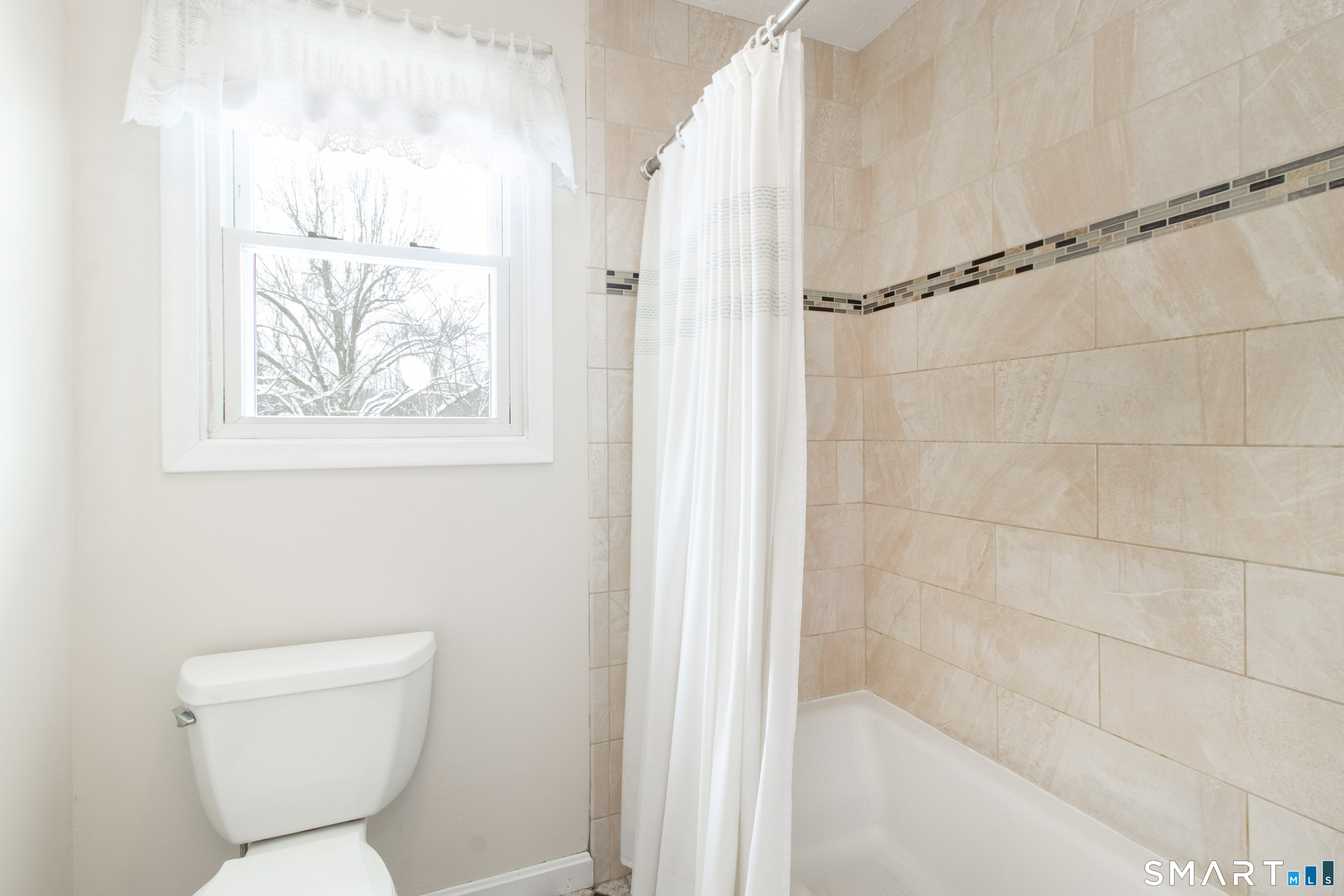 Photo 19 of 68 Woodhouse Avenue, North Branford, CT