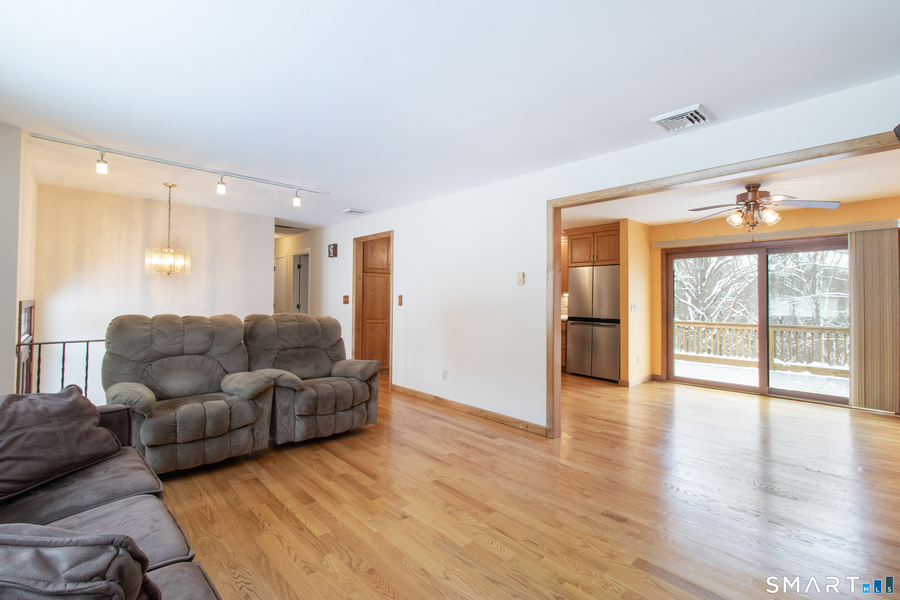 Photo 8 of 68 Woodhouse Avenue, North Branford, CT