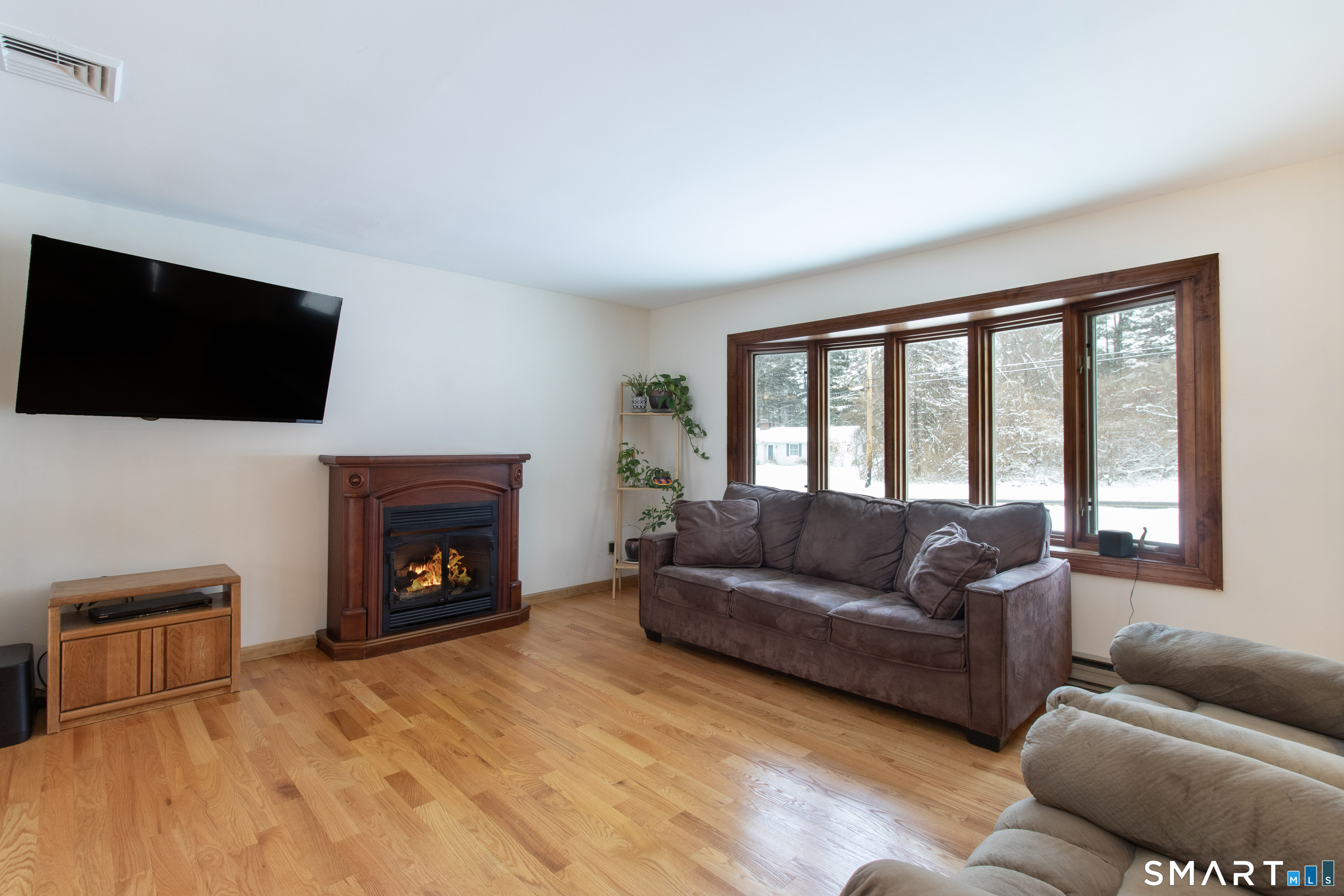 Photo 9 of 68 Woodhouse Avenue, North Branford, CT