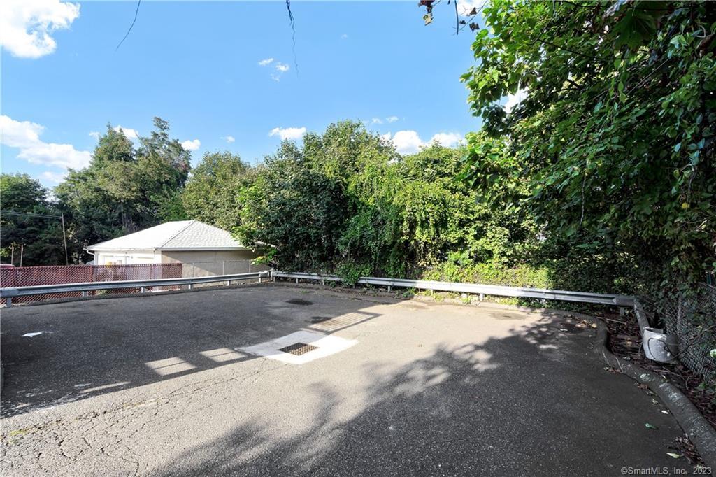 Photo 23 of 220 Alder Street, Waterbury, CT