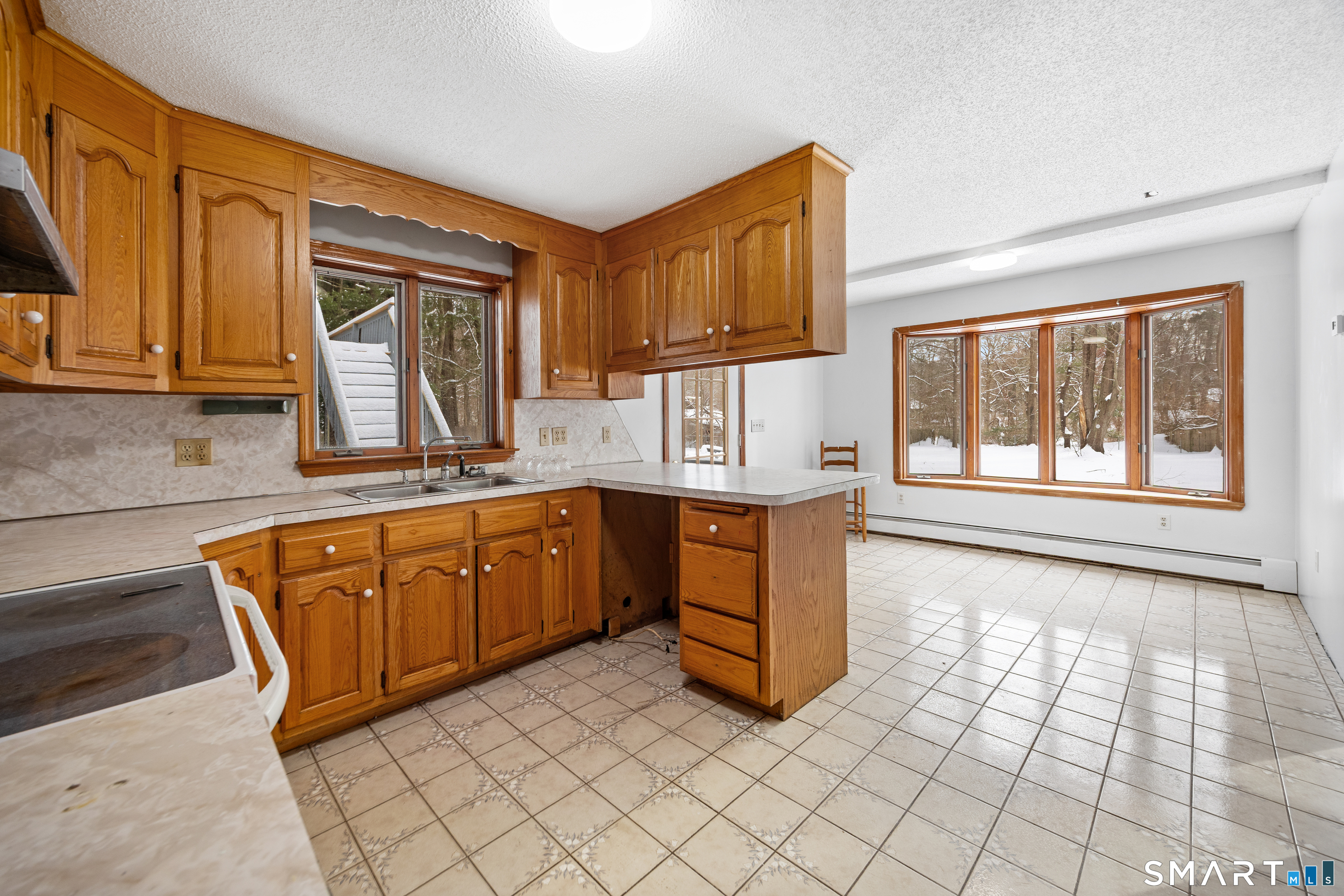 Photo 24 of 962 Shuttle Meadow Road, Southington, CT