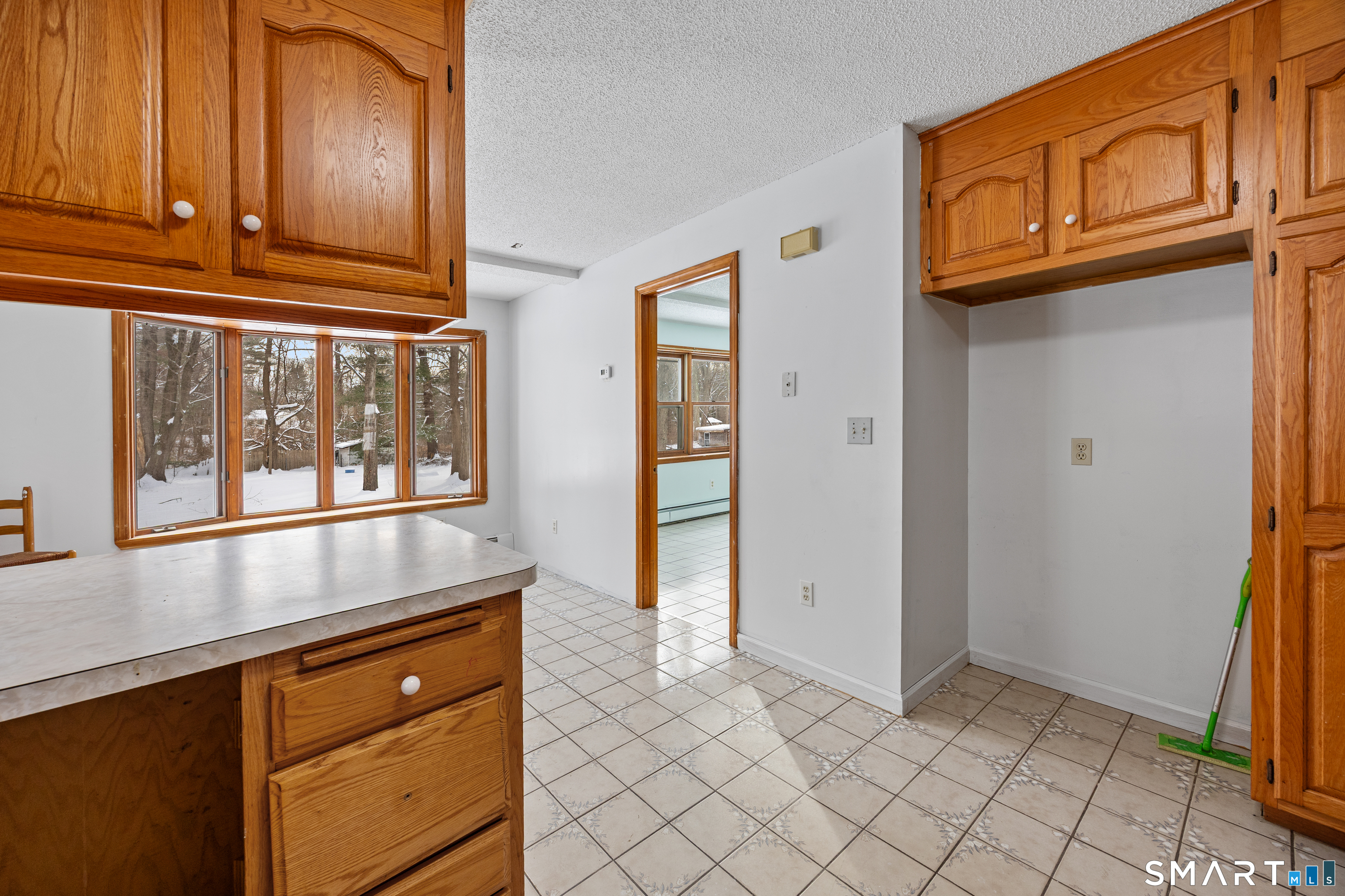 Photo 25 of 962 Shuttle Meadow Road, Southington, CT