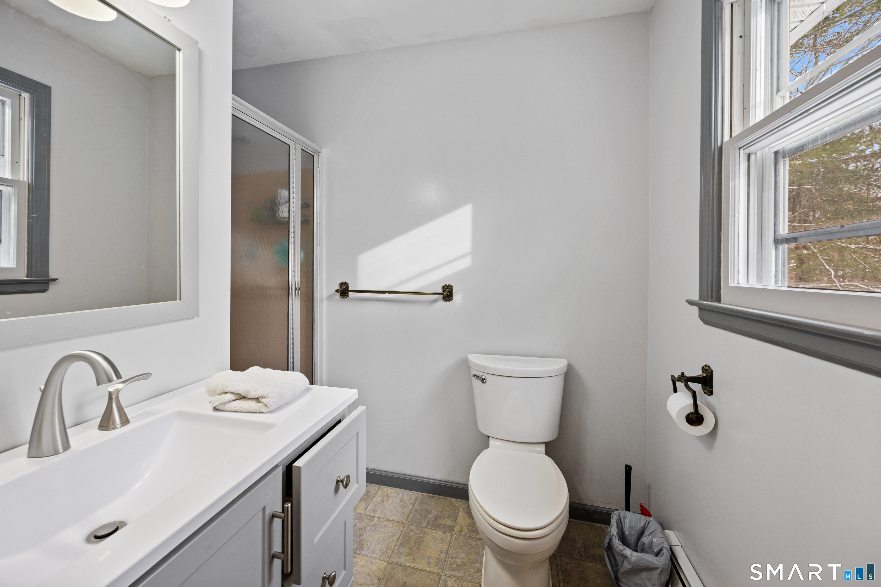 Photo 12 of 962 Shuttle Meadow Road, Southington, CT