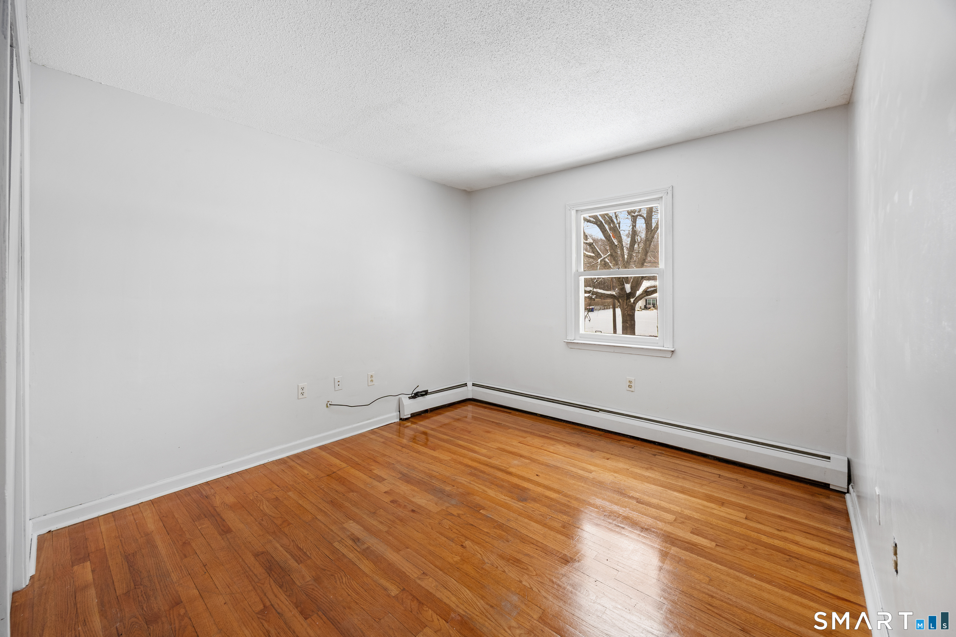 Photo 13 of 962 Shuttle Meadow Road, Southington, CT