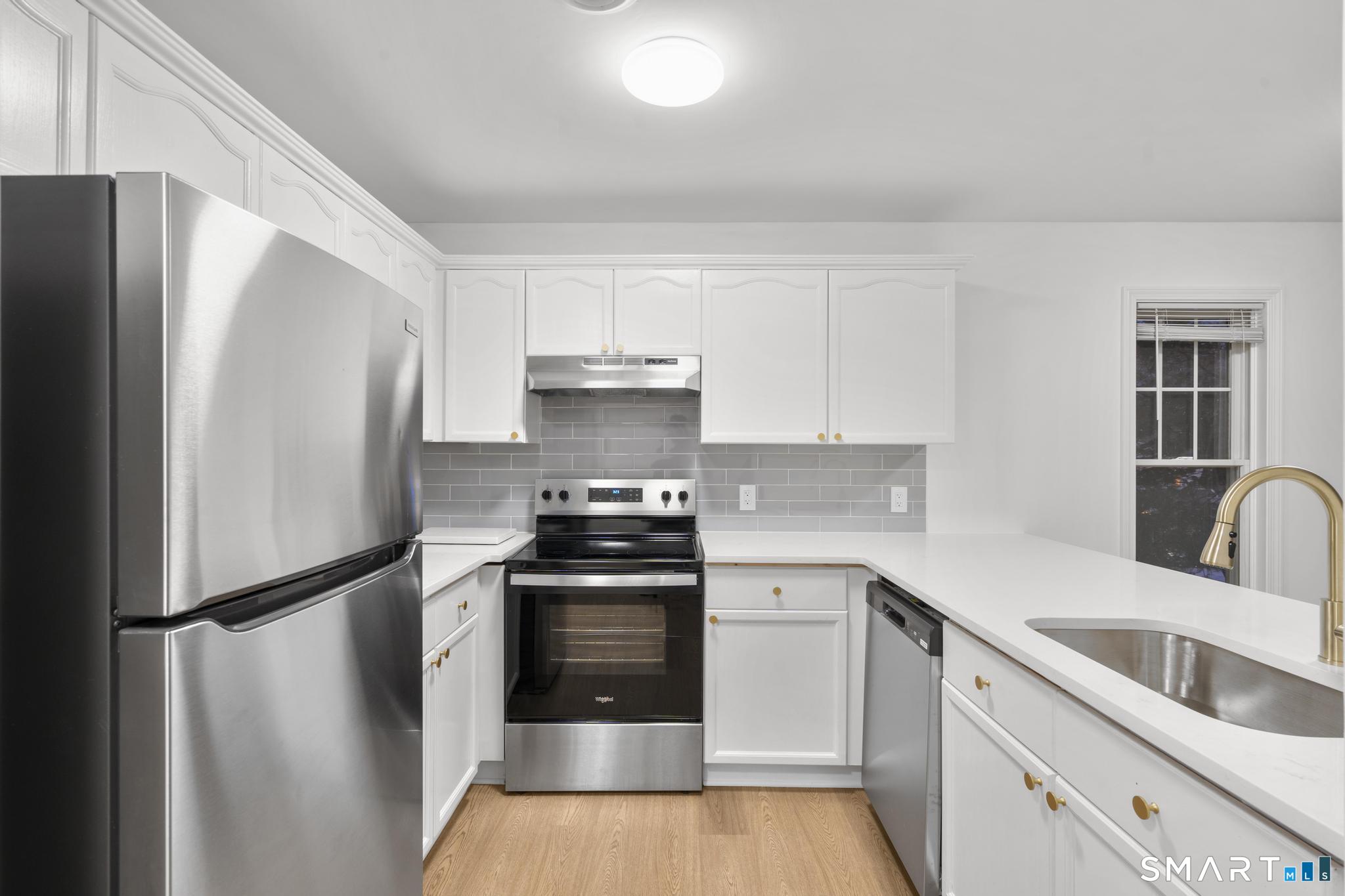 Photo 28 of 468 Main Street, East Lyme, CT