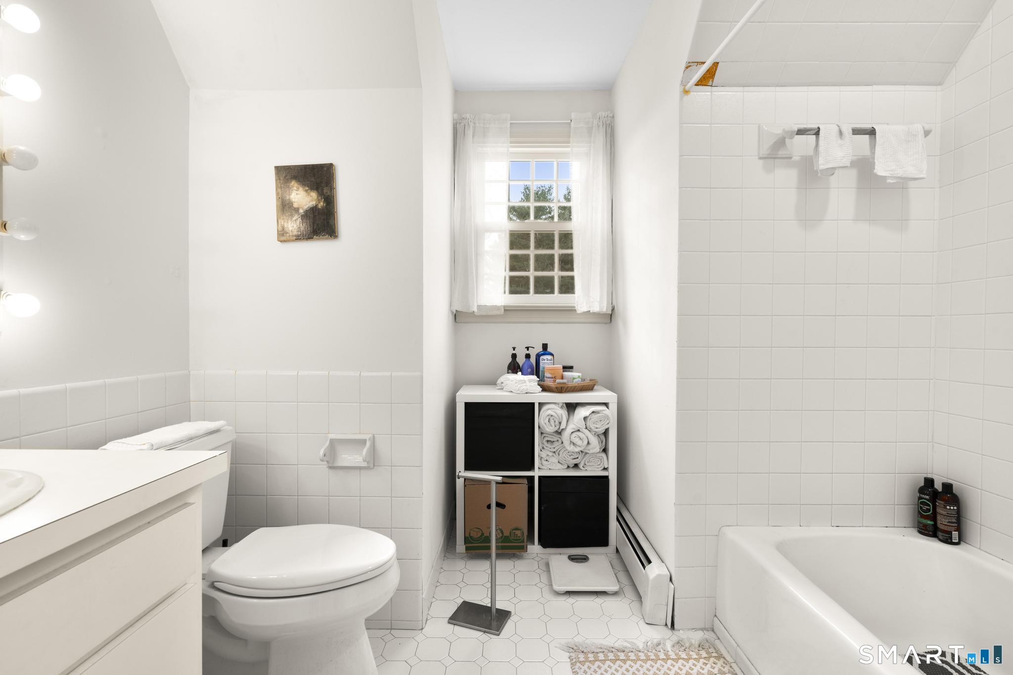 Homes for sale in Middlebury, CT | 84 Munson Rd, Middlebury, CT 06762 | MLS# 24145916