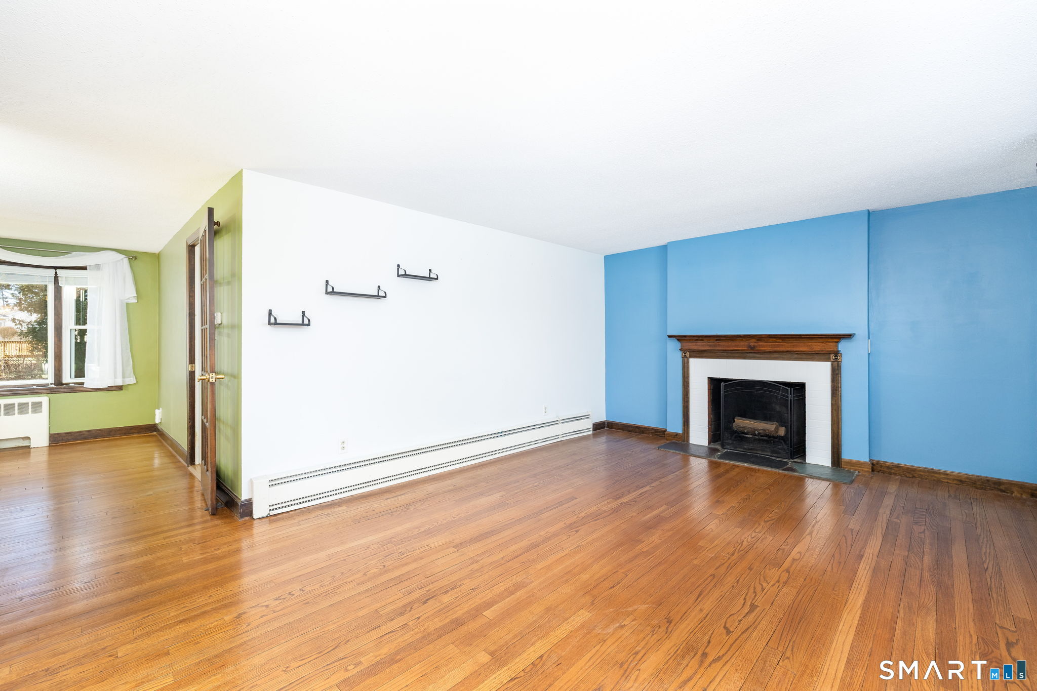 Photo 11 of 42 Valley View Lane, Vernon, CT